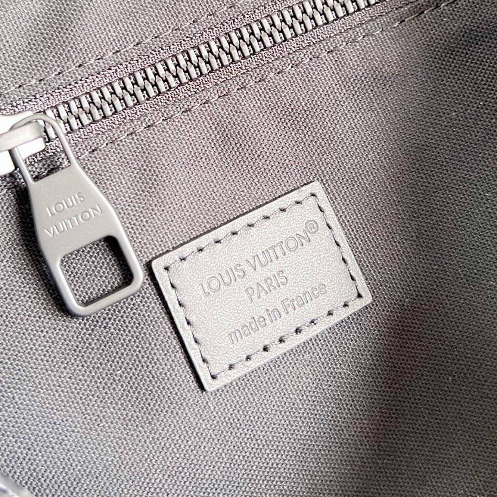 LV bag 216565 $236.5 USD