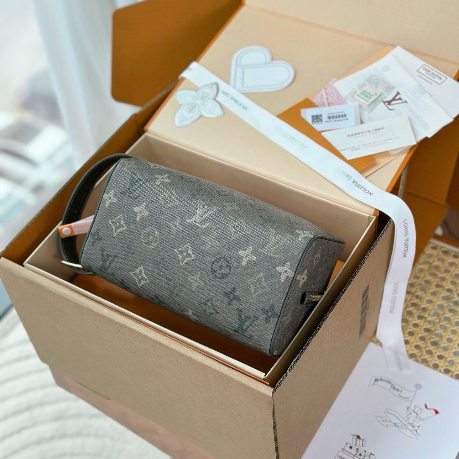 LV bag 216568 $178.75 USD