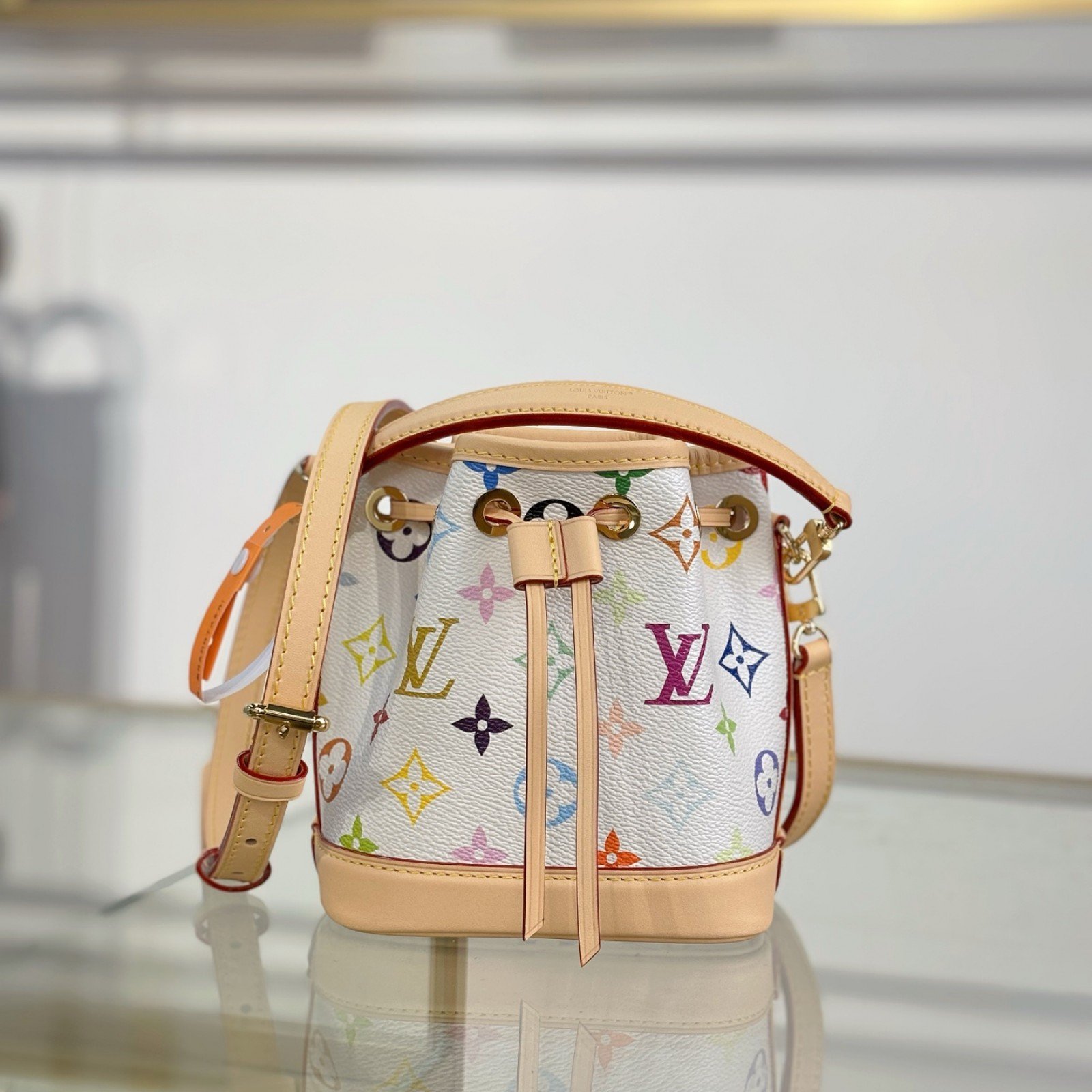 LV bag 220280 $247.5 USD