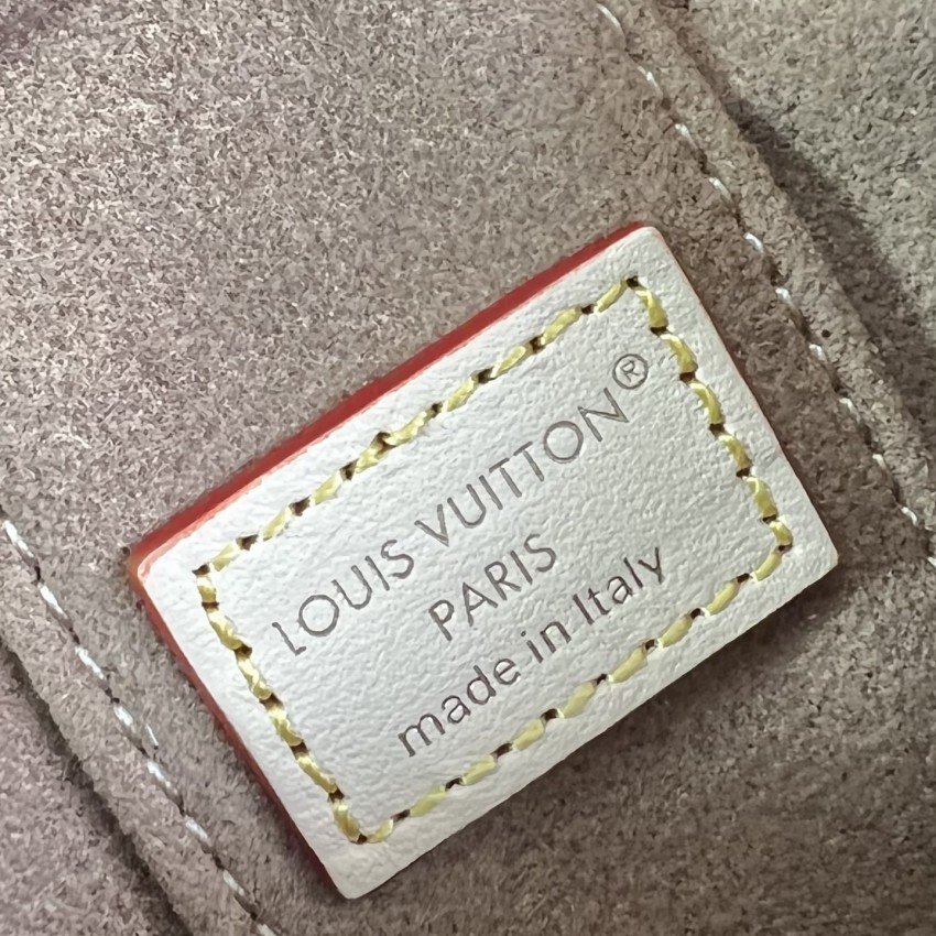 LV bag 220284 $110 USD