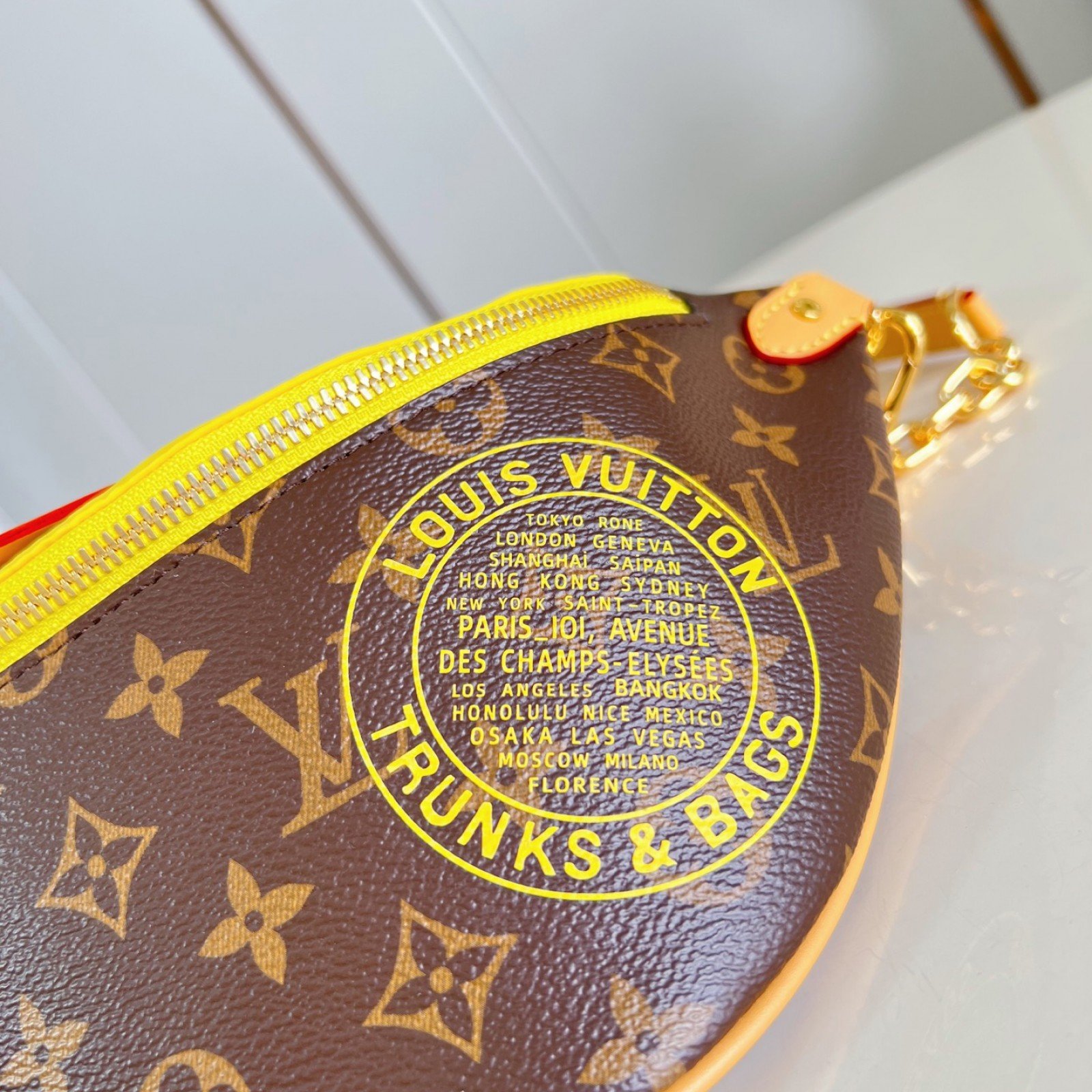 LV bag 220285 $178.75 USD
