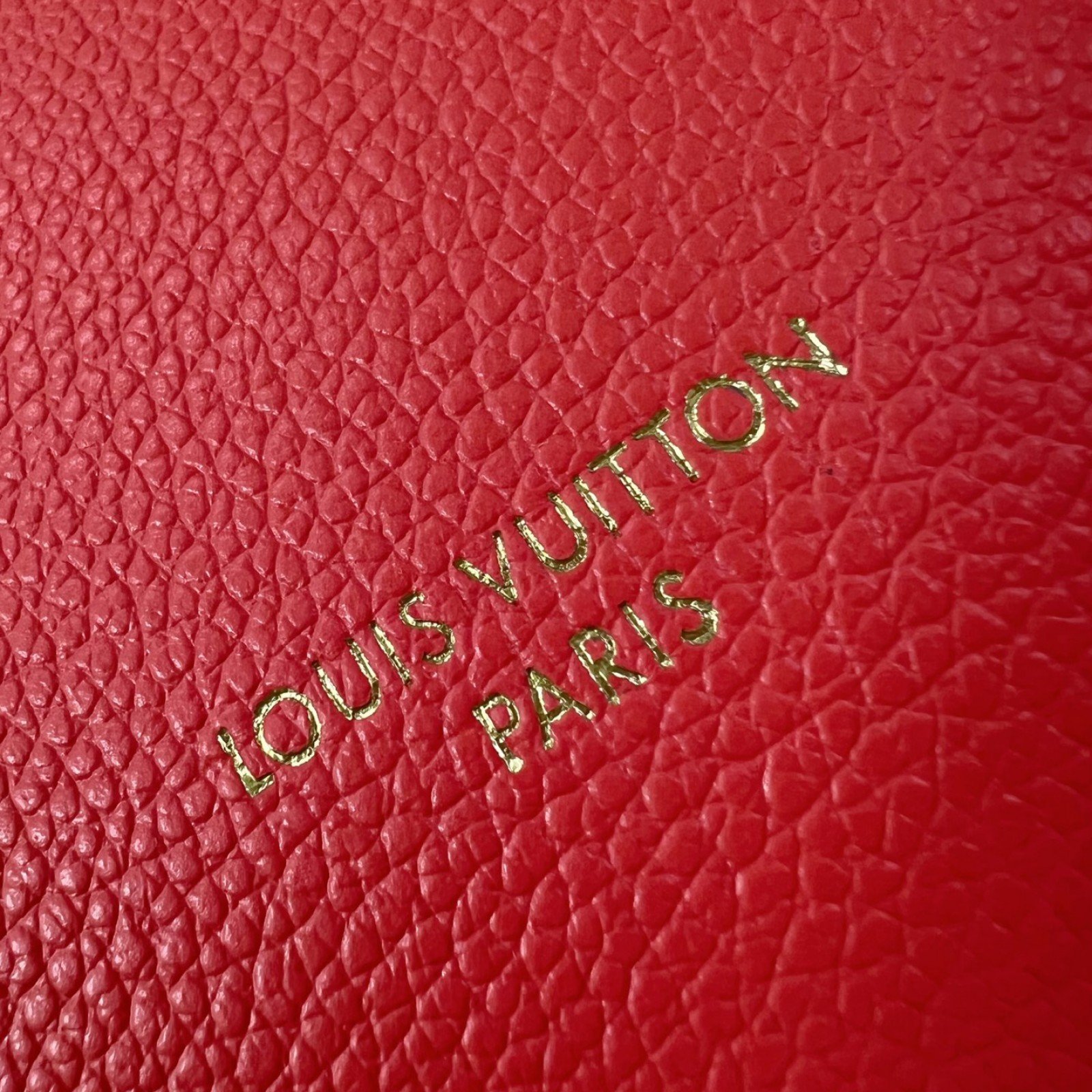 LV bag 220288 $233.75 USD