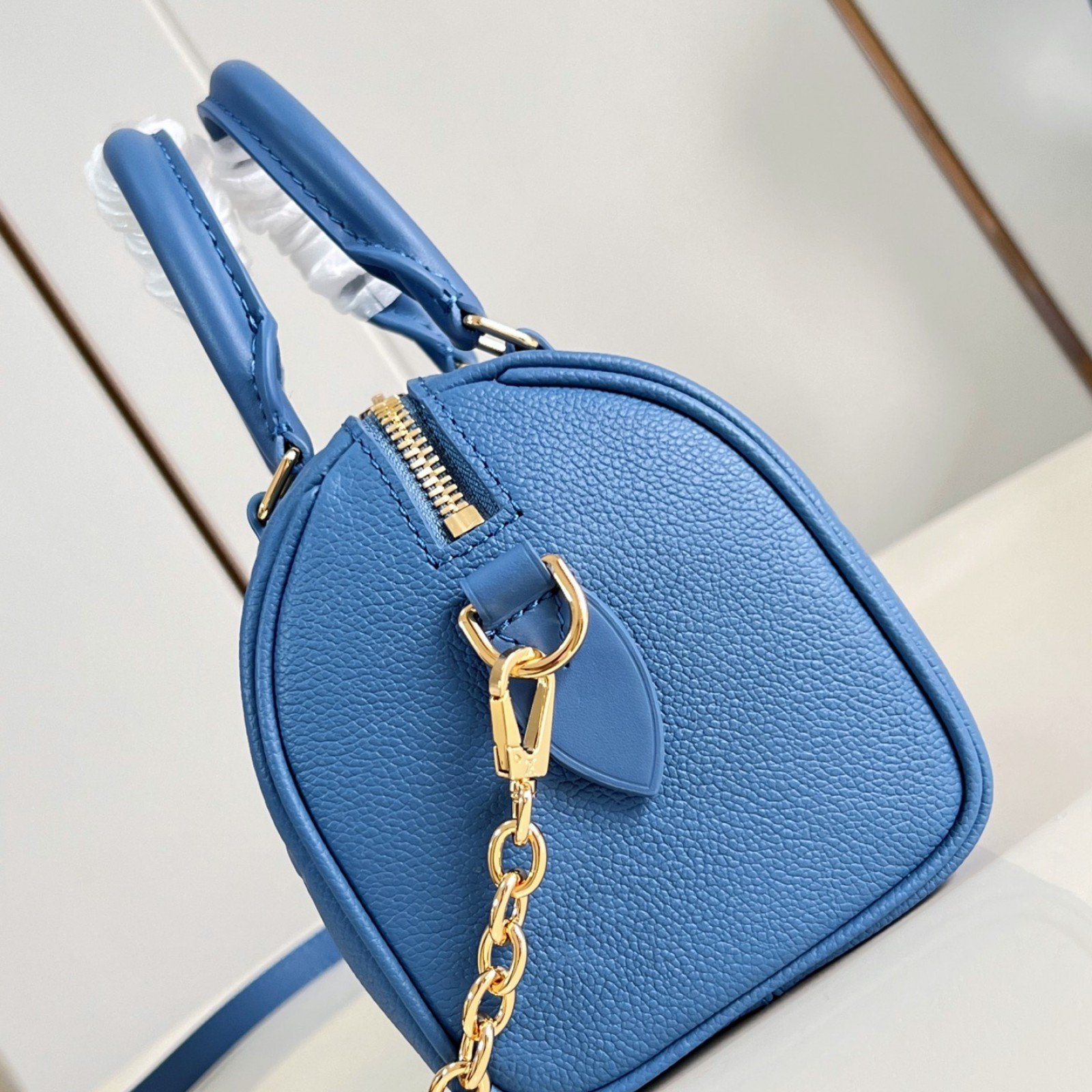 LV bag 220291 $250.25 USD