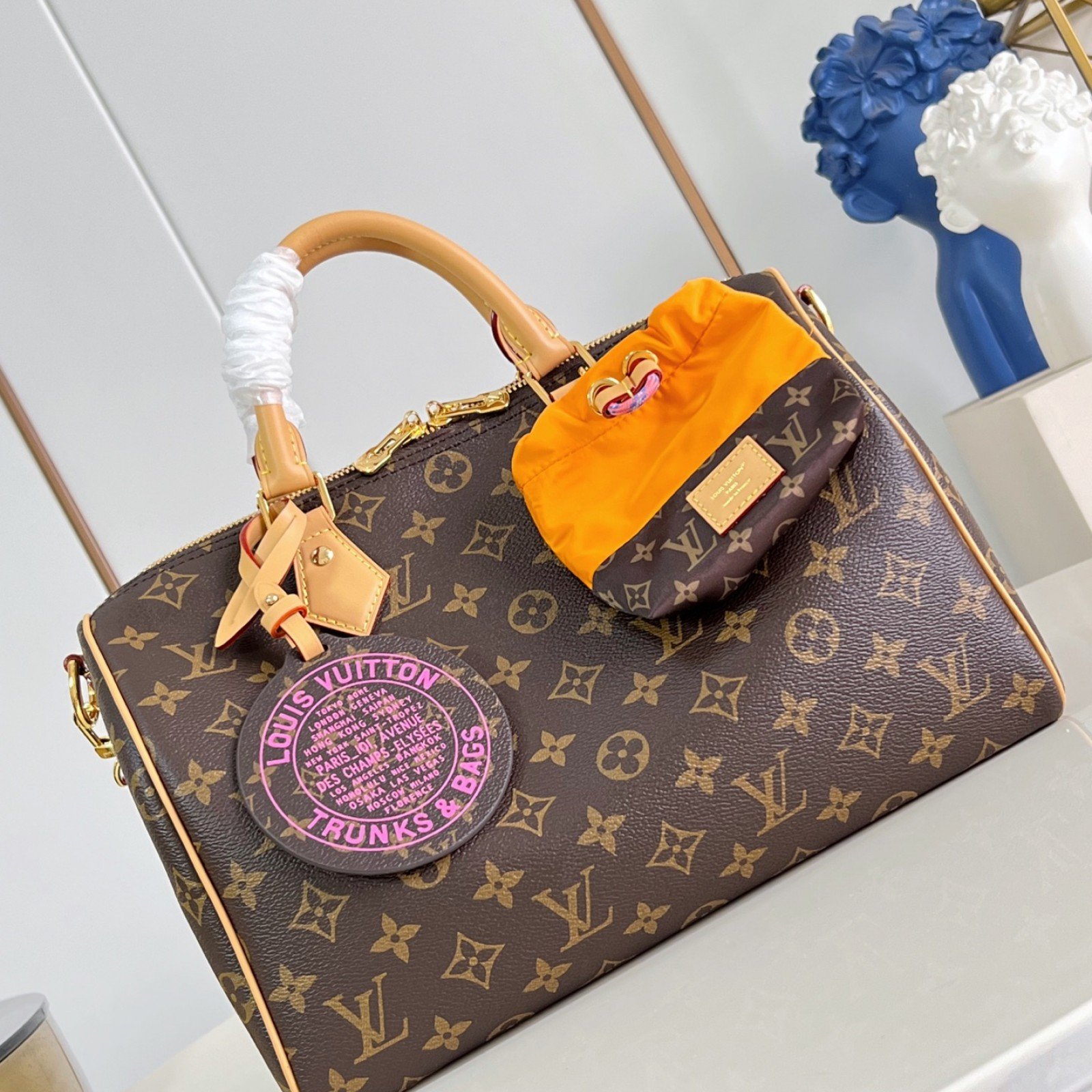 LV bag 220293 $192.5 USD