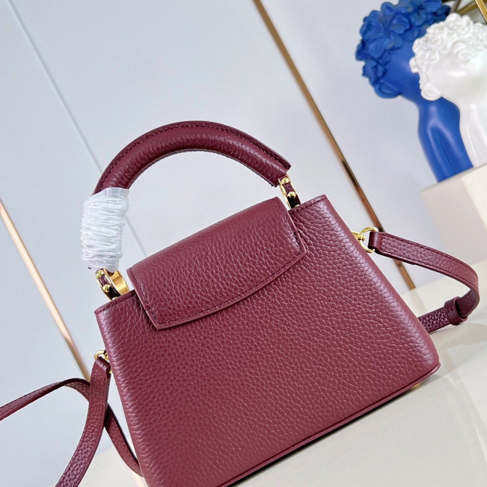 LV bag 220343 $371.25 USD