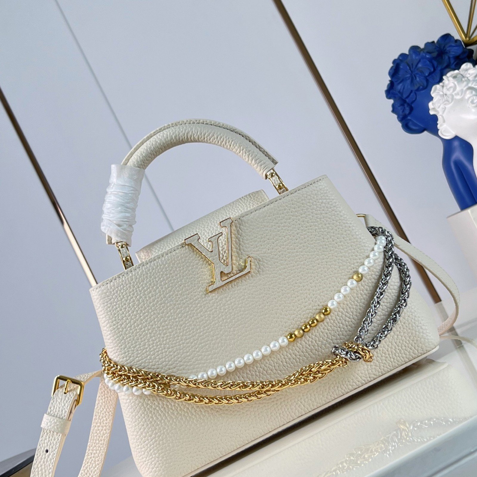 LV bag 220344 $398.75 USD