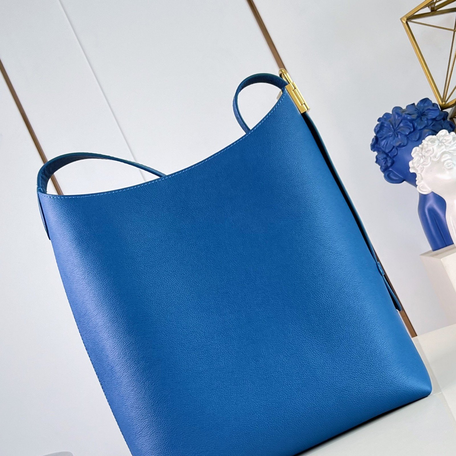 LV bag 220349 $283.25 USD