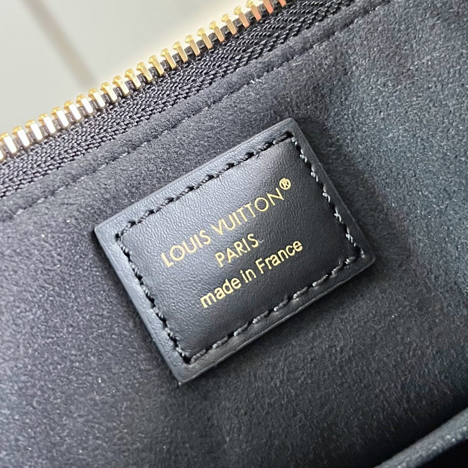 LV bag 220357 $275 USD