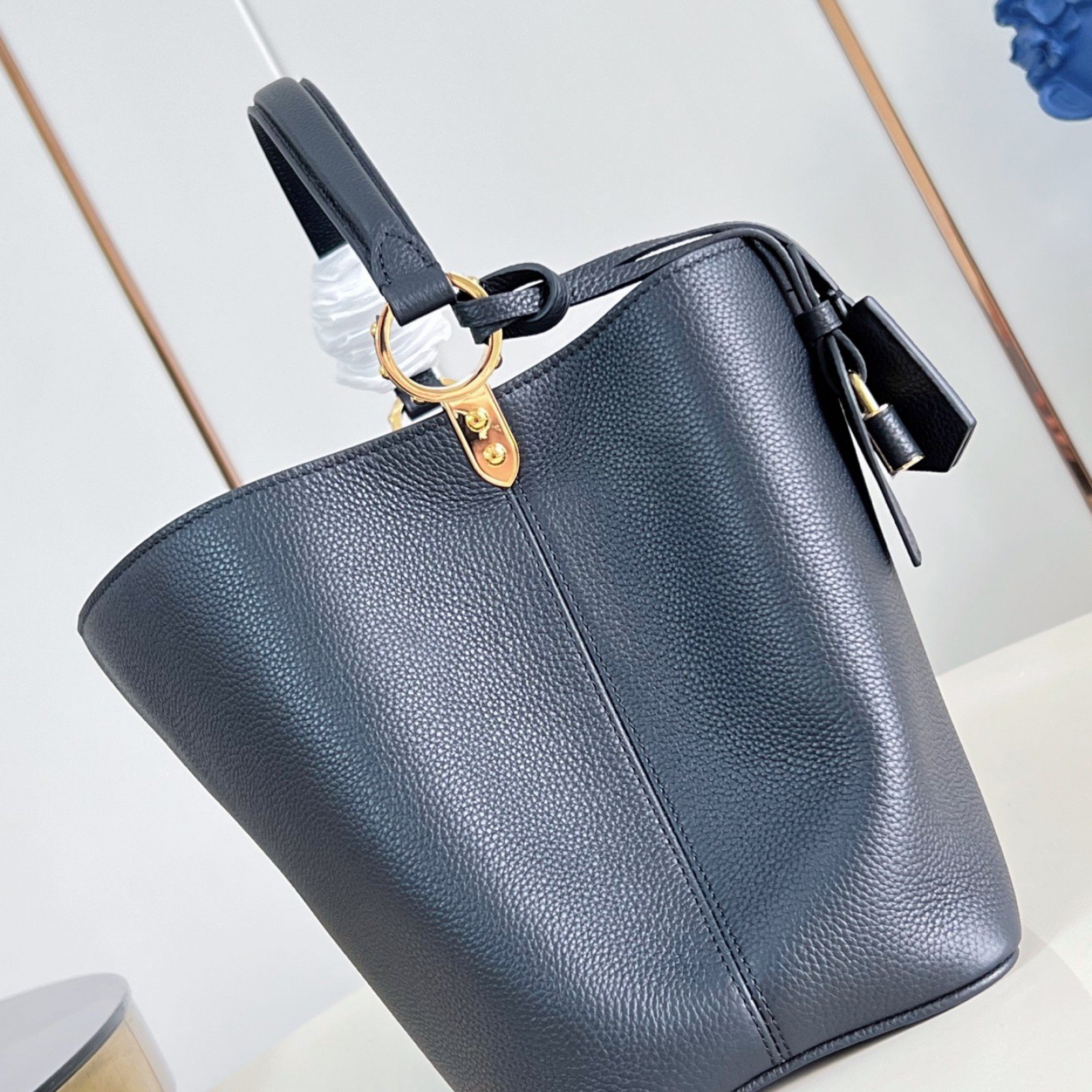 LV bag 220359 $365.75 USD