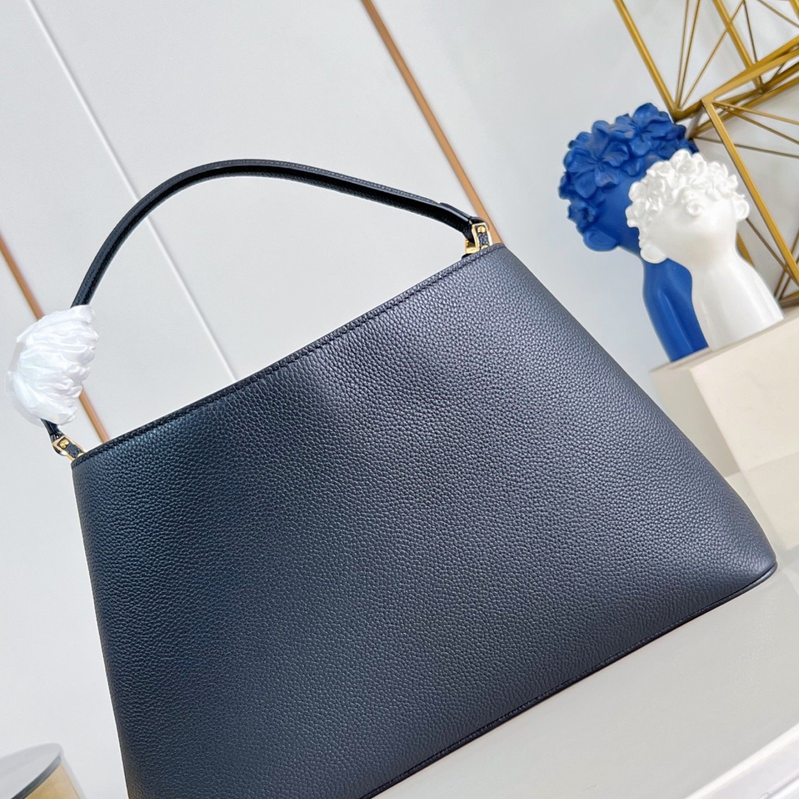 LV bag 220359 $365.75 USD