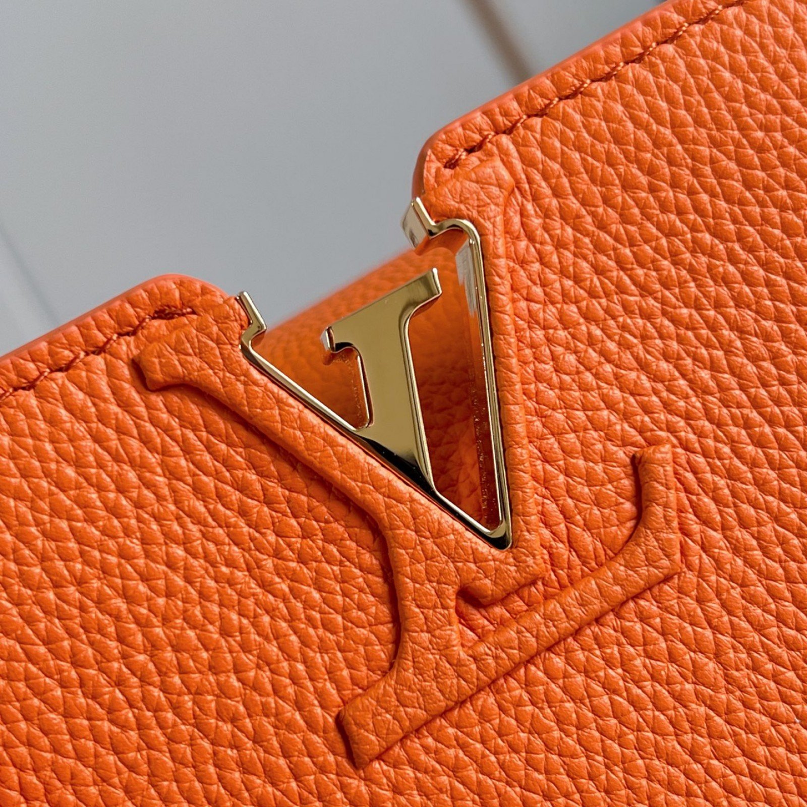 LV bag 220361 $365.75 USD