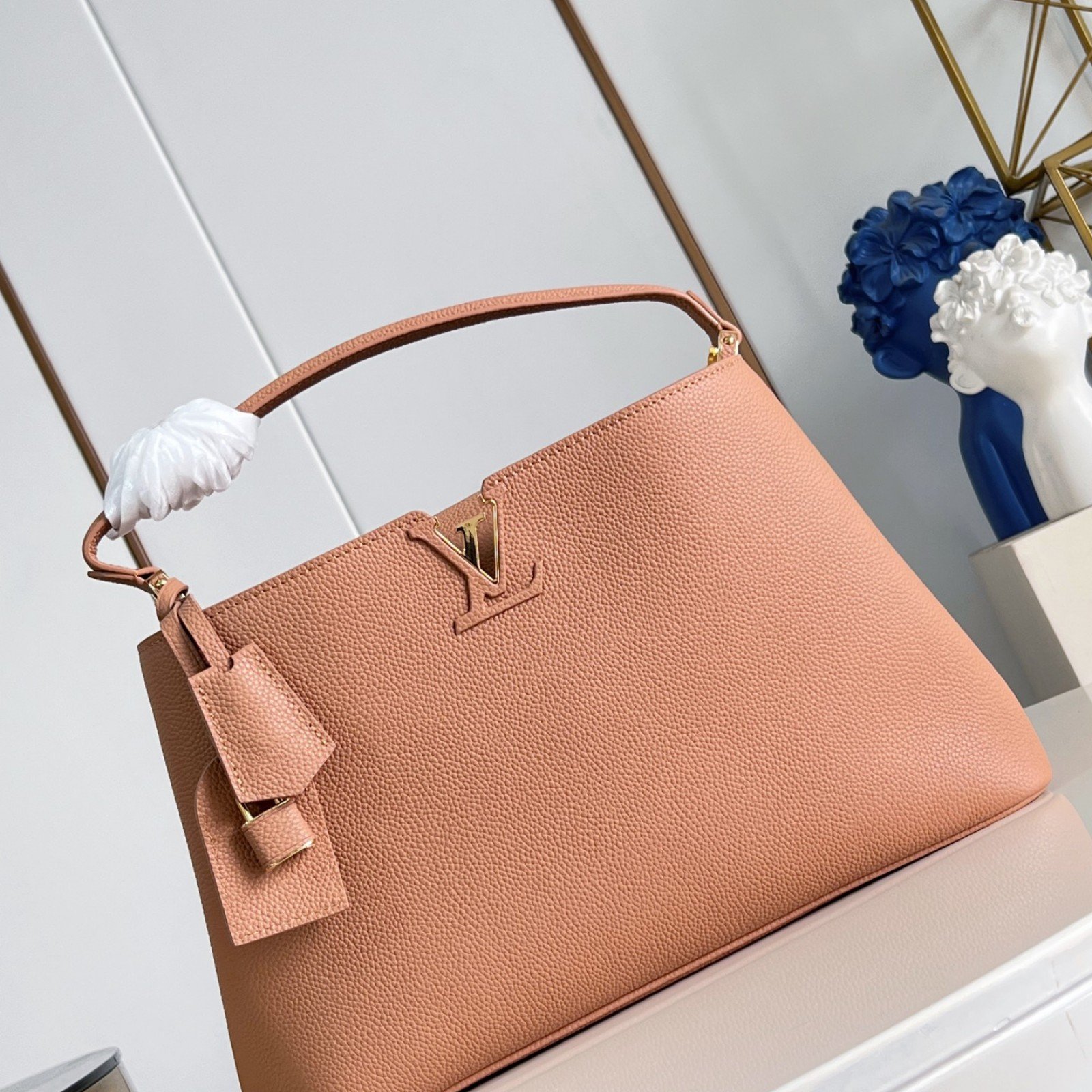 LV bag 220362 $365.75 USD