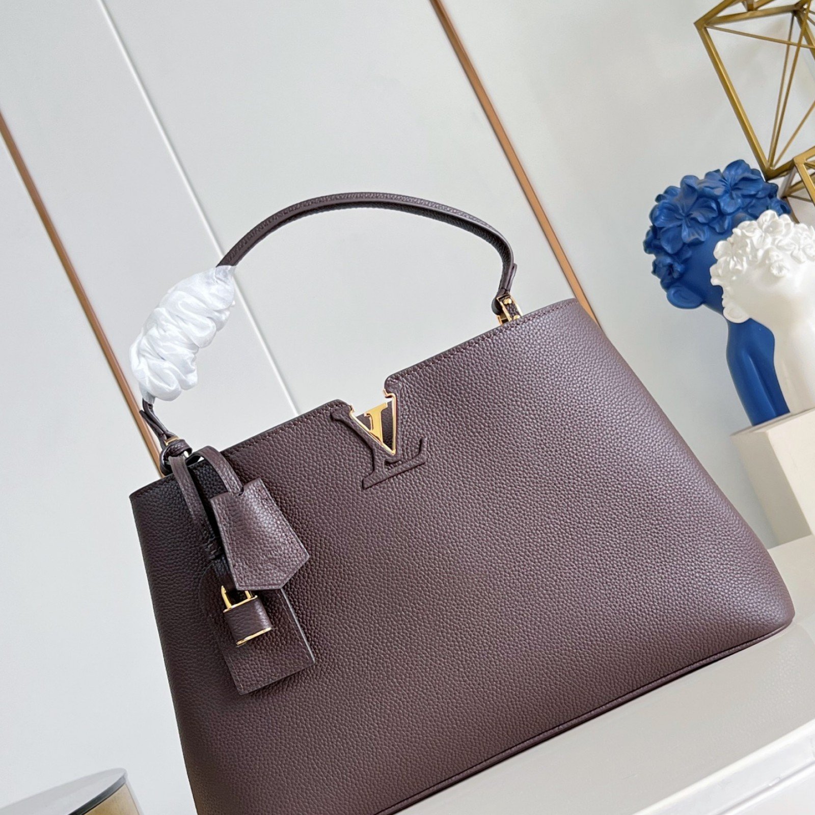 LV bag 220363 $365.75 USD