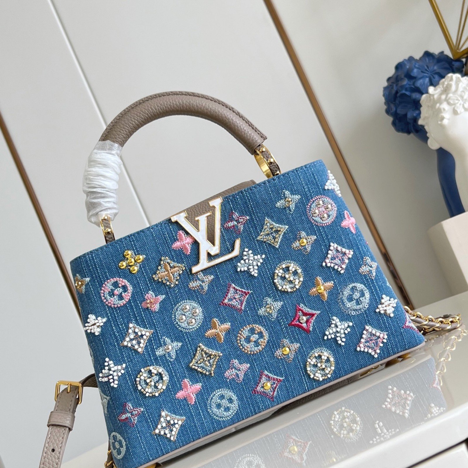 LV bag 220443 $376.75 USD