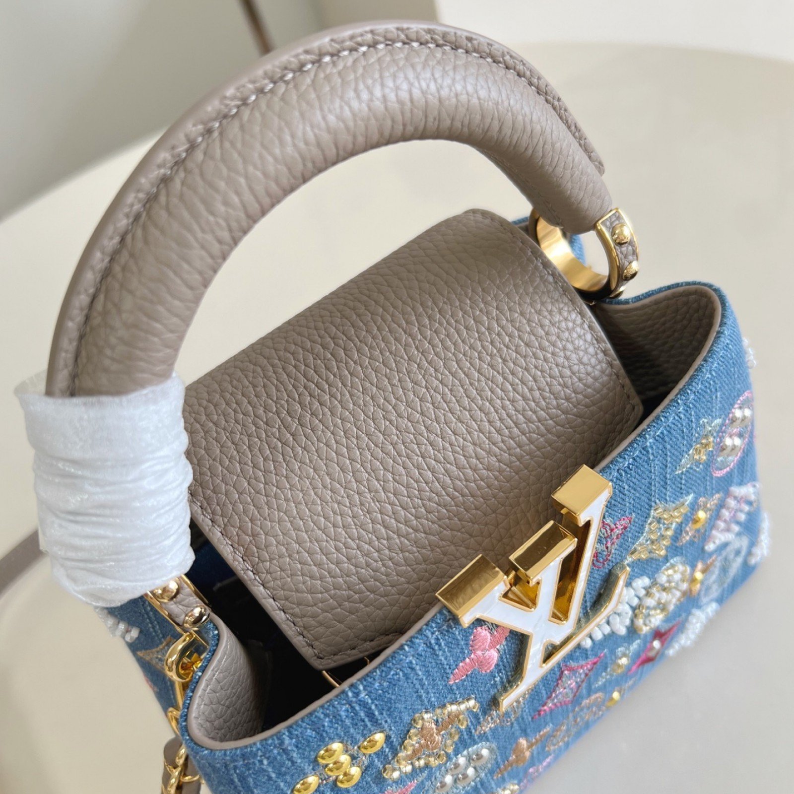 LV bag 220444 $349.25 USD