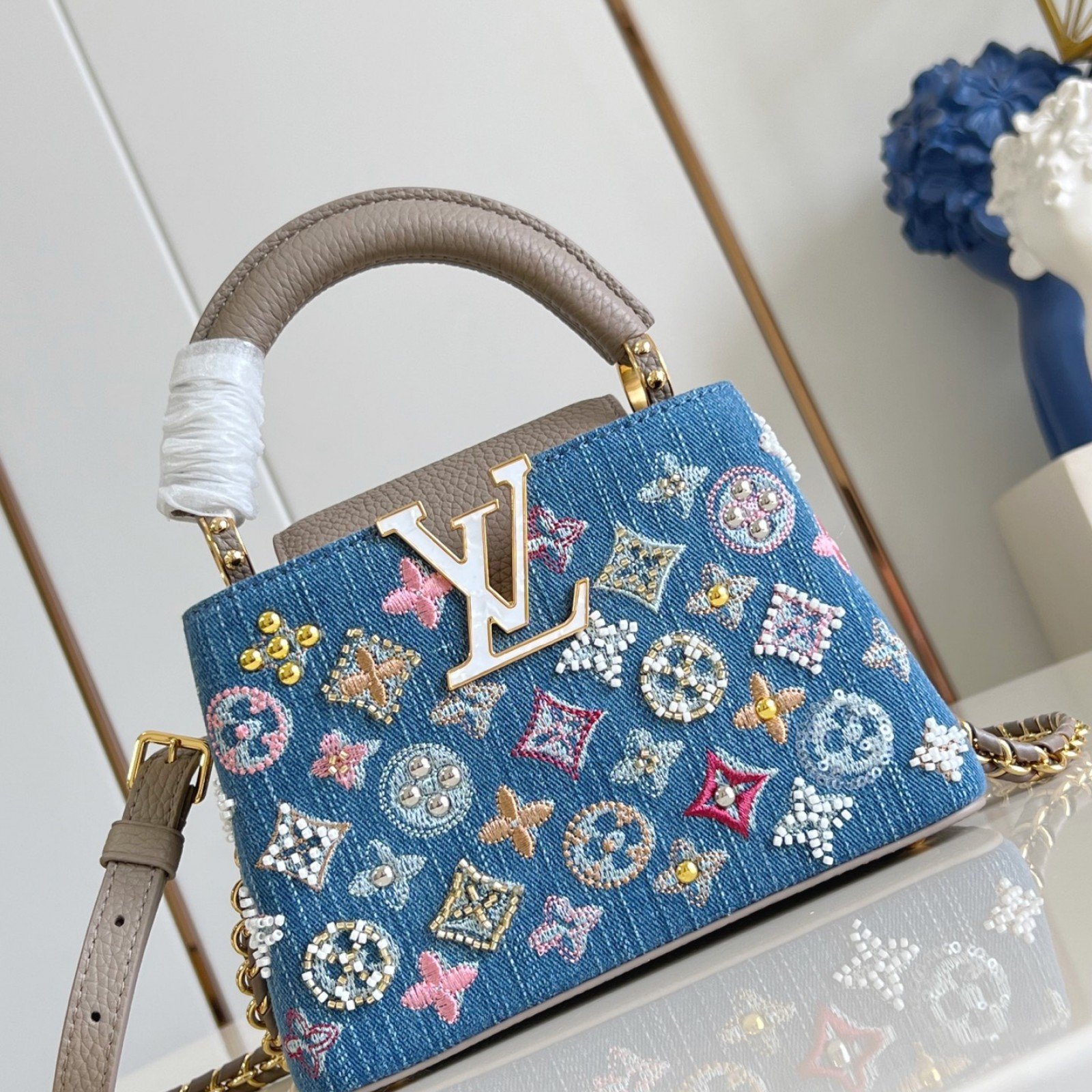 LV bag 220444 $349.25 USD