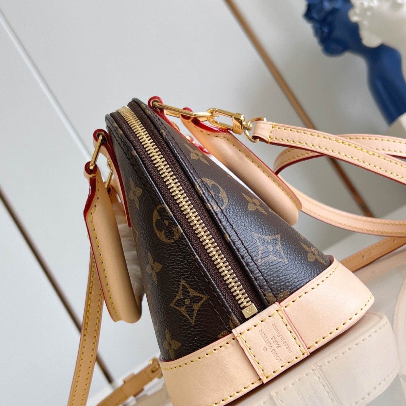 LV bag 220445 $176 USD