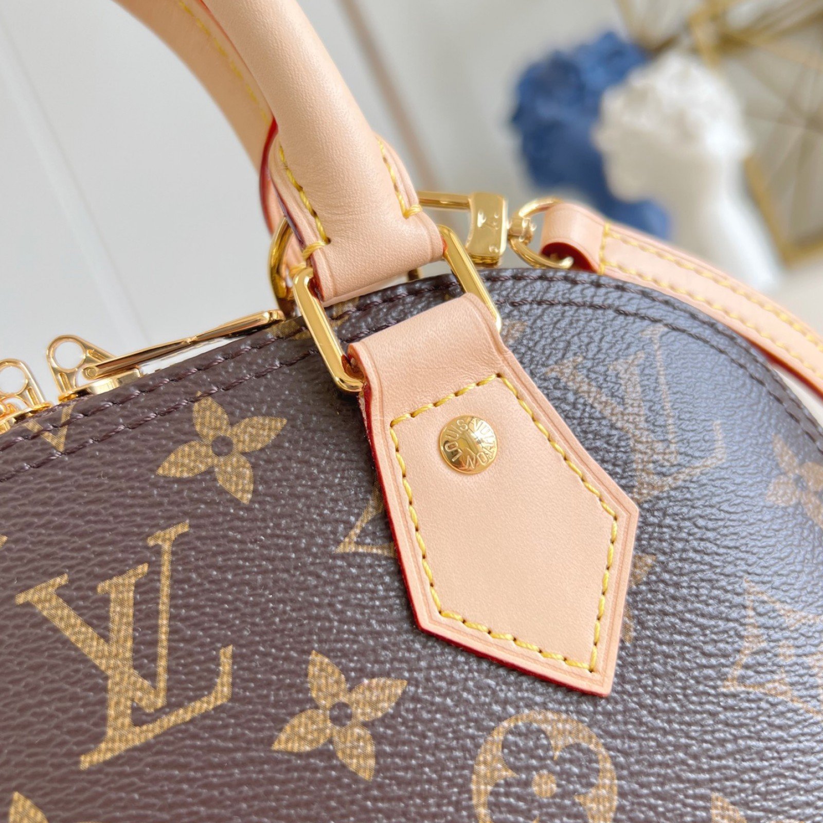 LV bag 220445 $176 USD