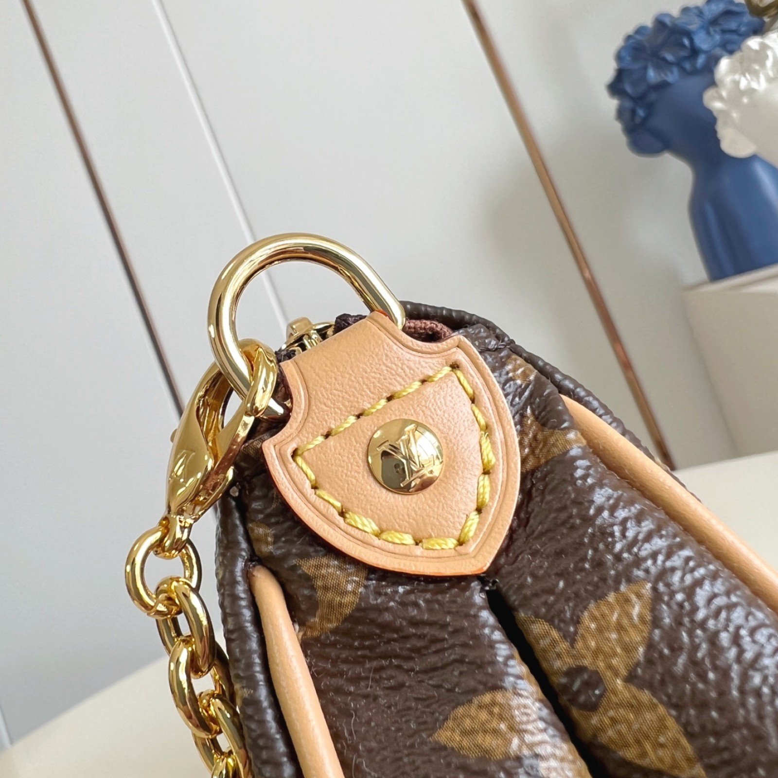 LV bag 220446 $115.5 USD