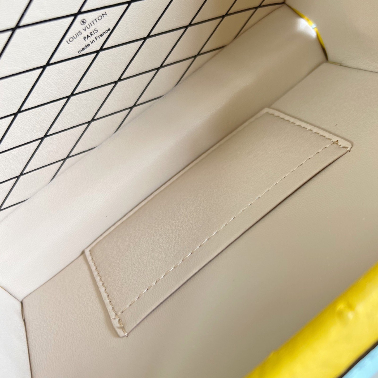 LV bag 220448 $189.75 USD