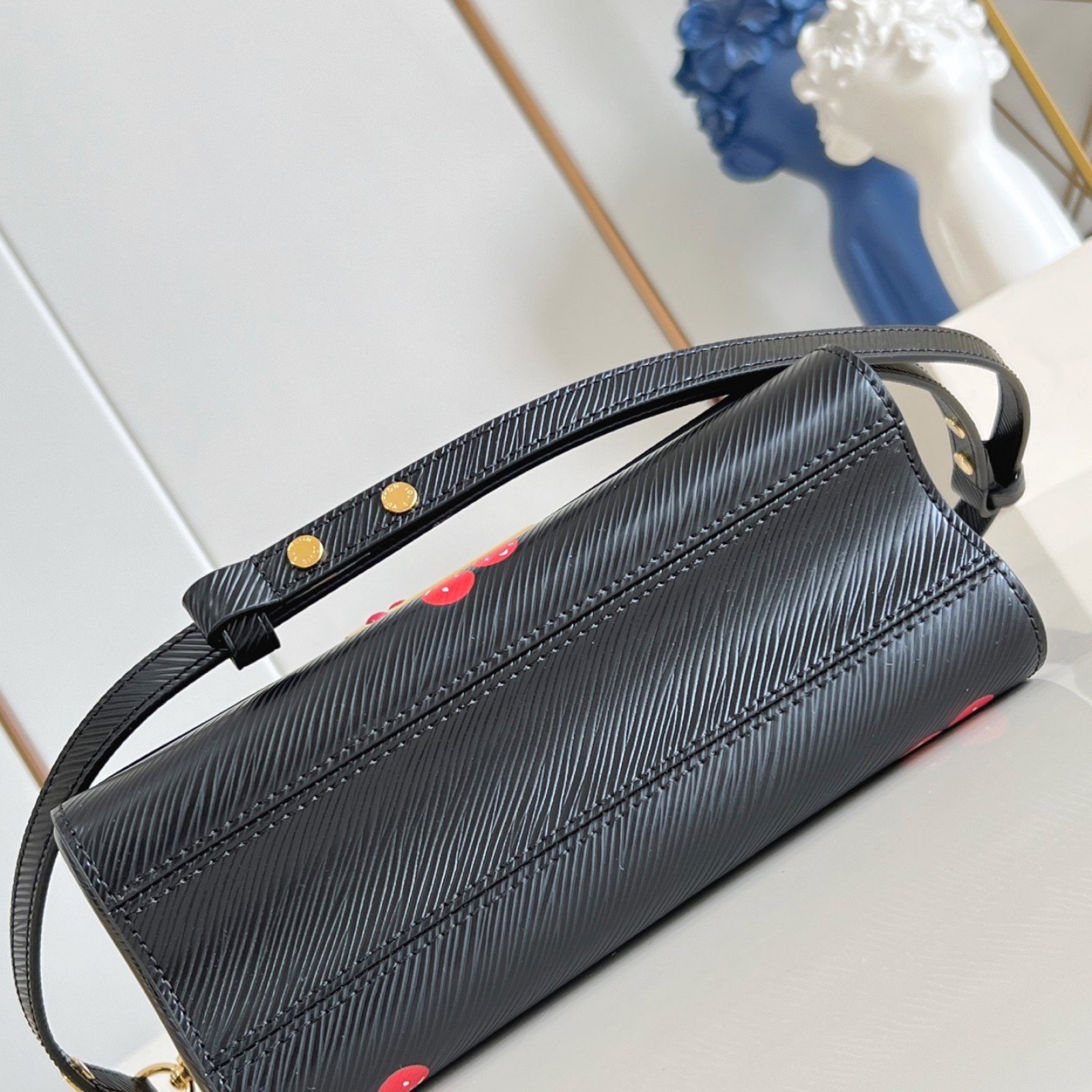 LV bag 220449 $244.75 USD