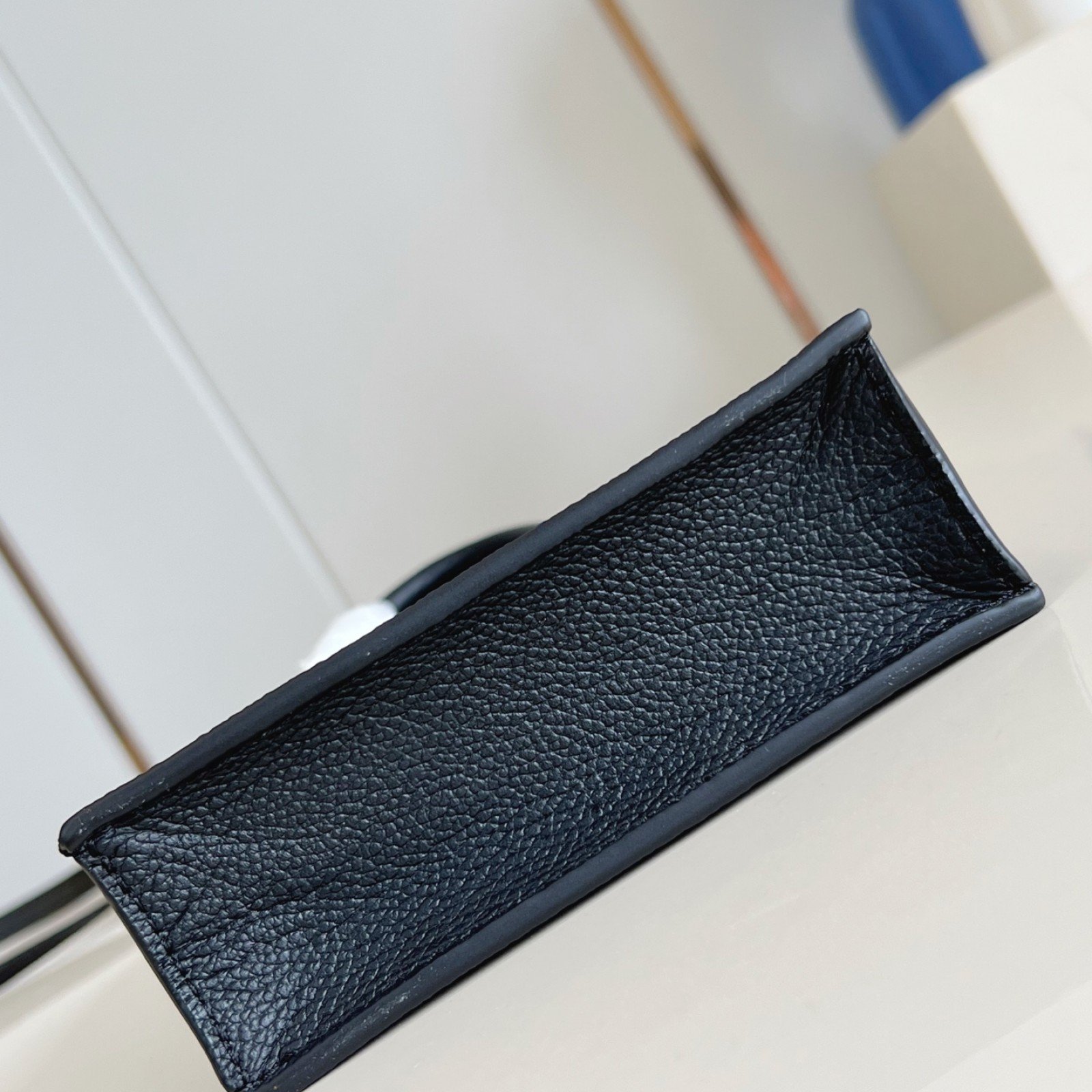 LV bag 220456 $162.25 USD