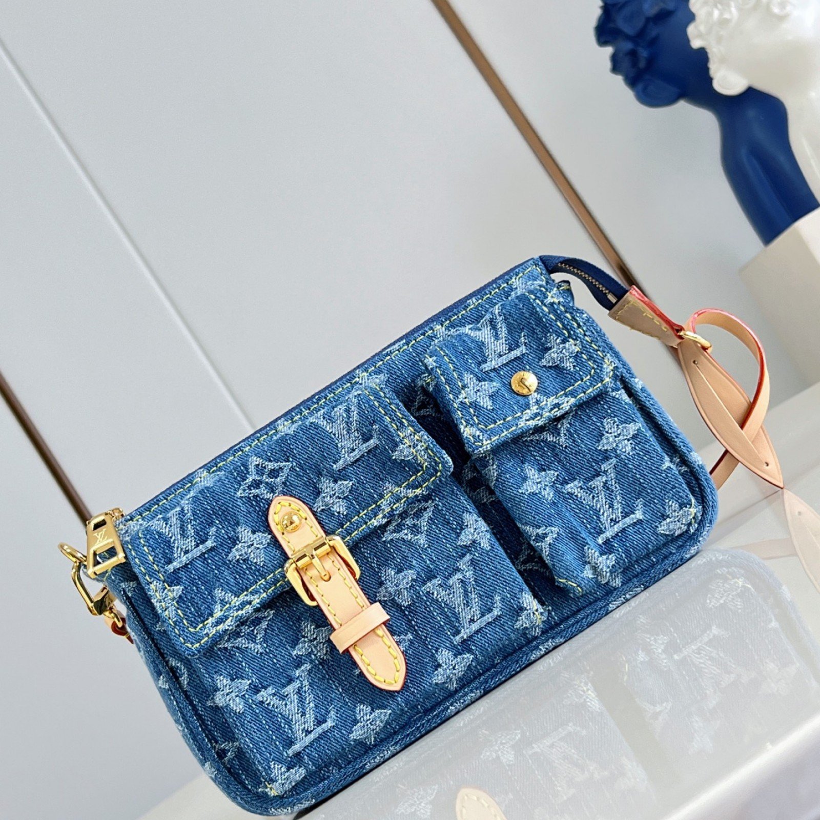 LV bag 220471 $148.5 USD