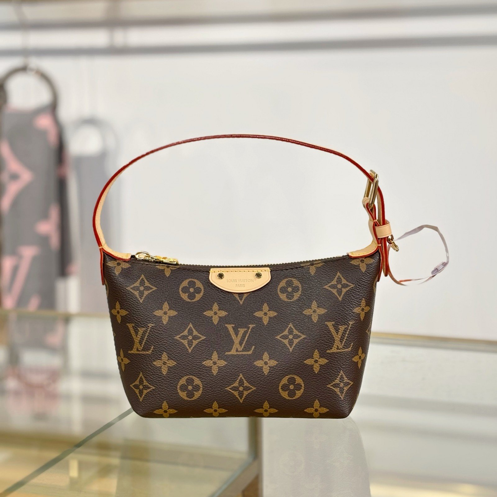 LV bag 220483 $189.75 USD