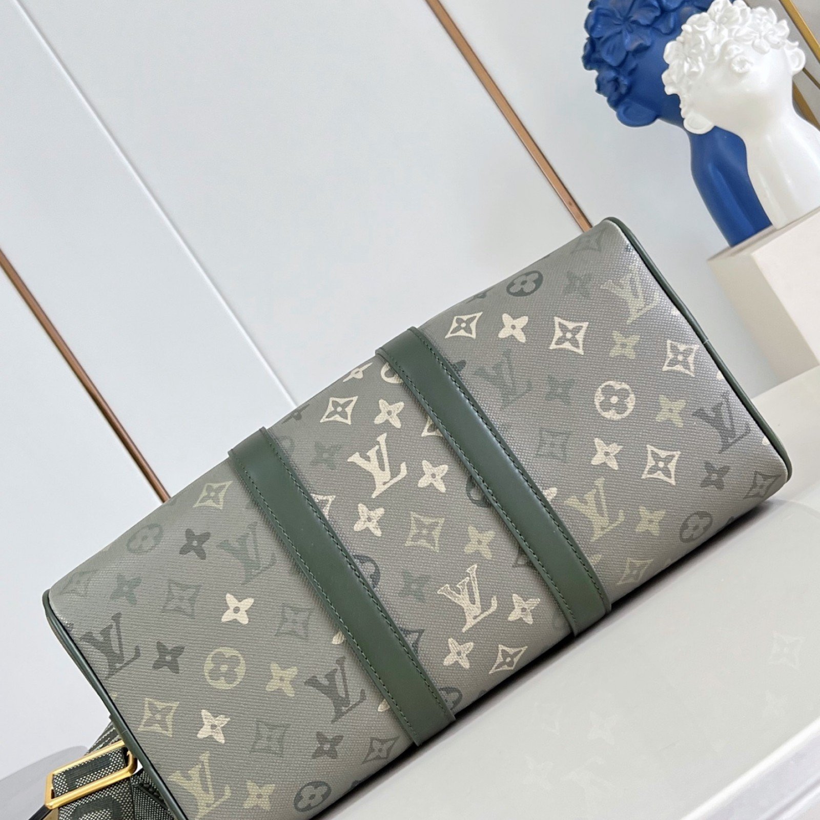LV bag 220493 $247.5 USD