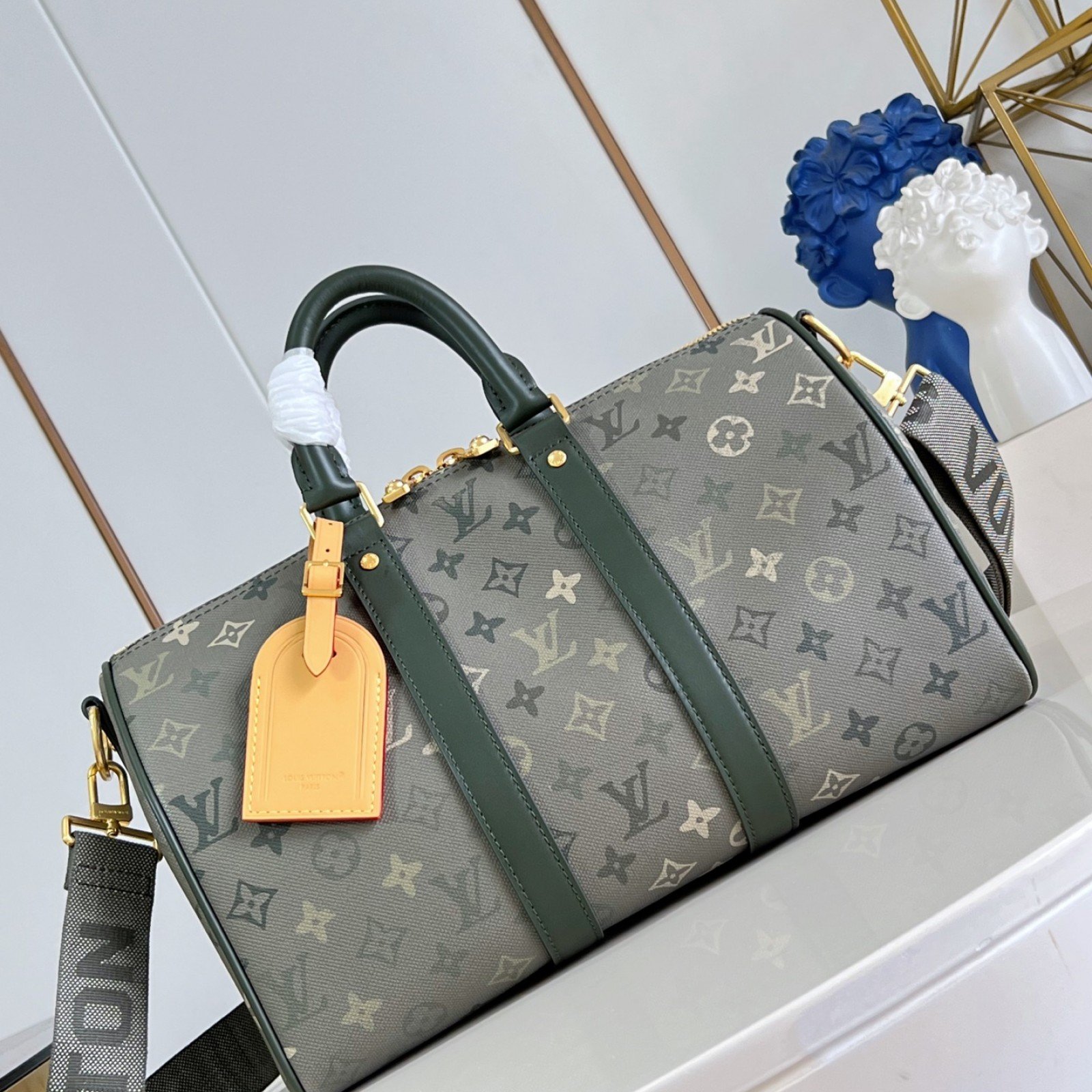 LV bag 220493 $247.5 USD