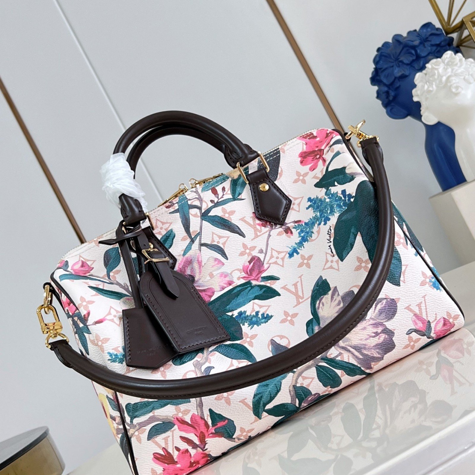 LV bag 220497 $206.25 USD