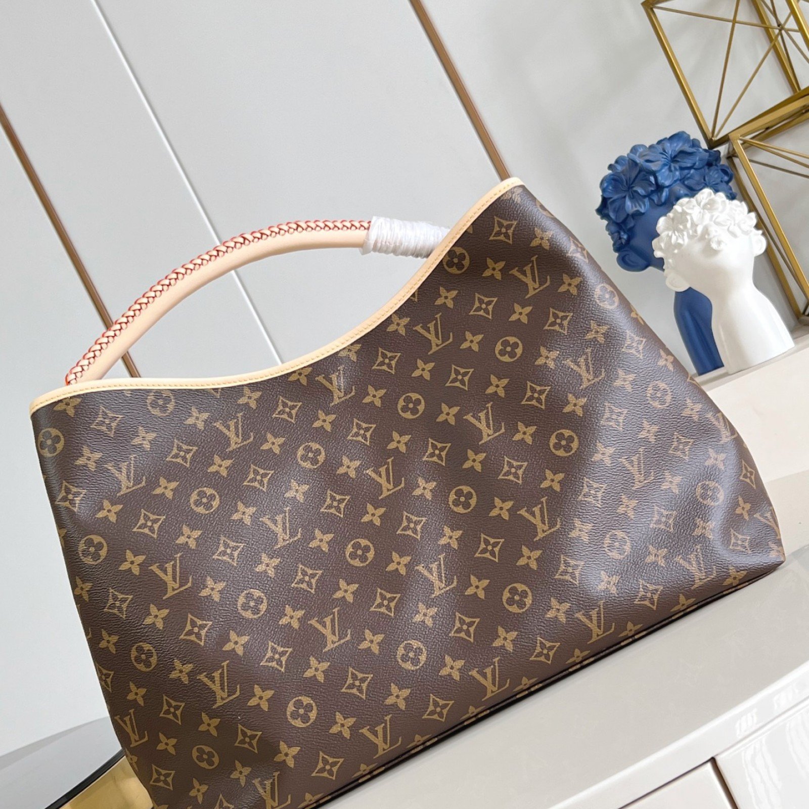 LV bag 220513 $255.75 USD