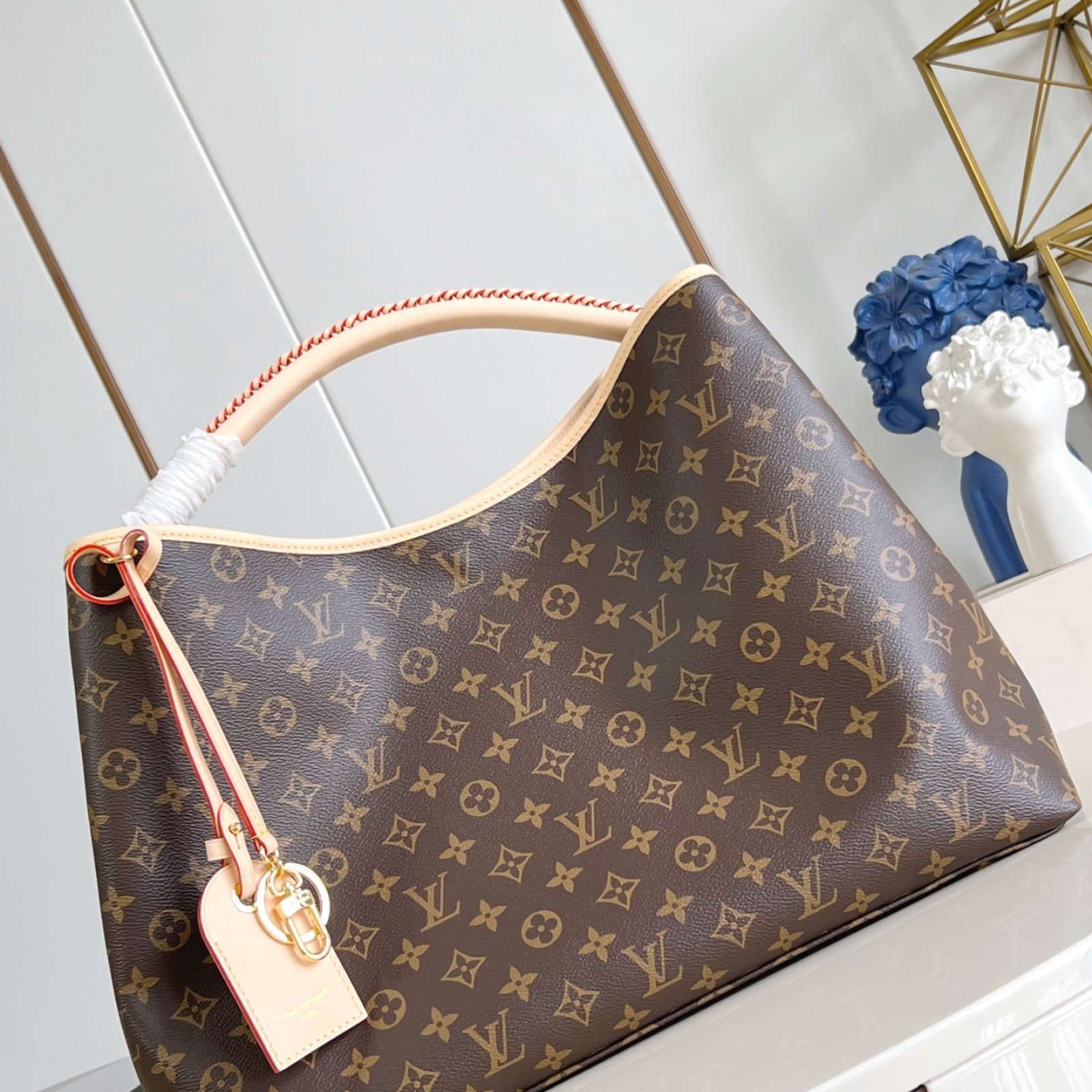 LV bag 220513 $255.75 USD