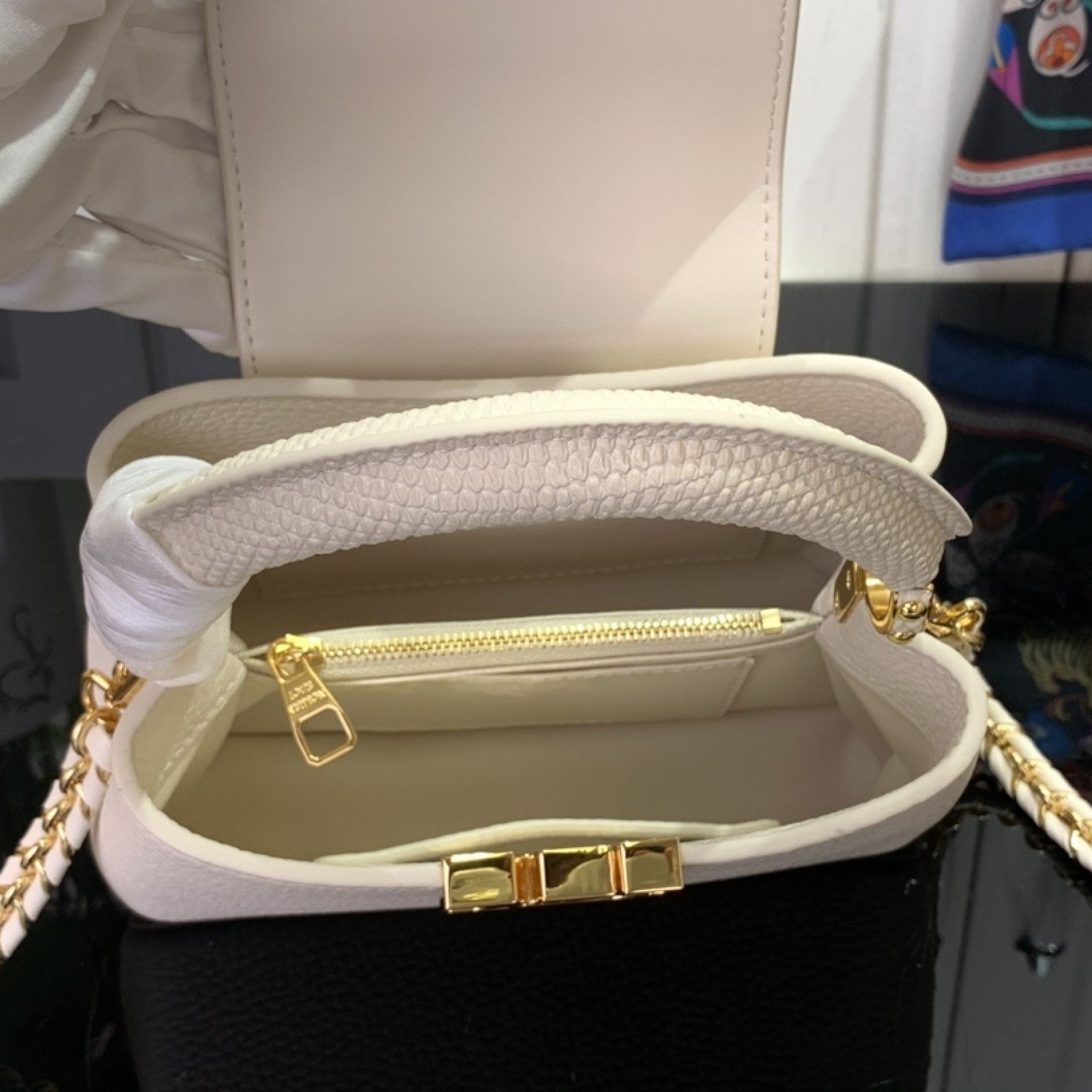 LV capucines bb m25611
