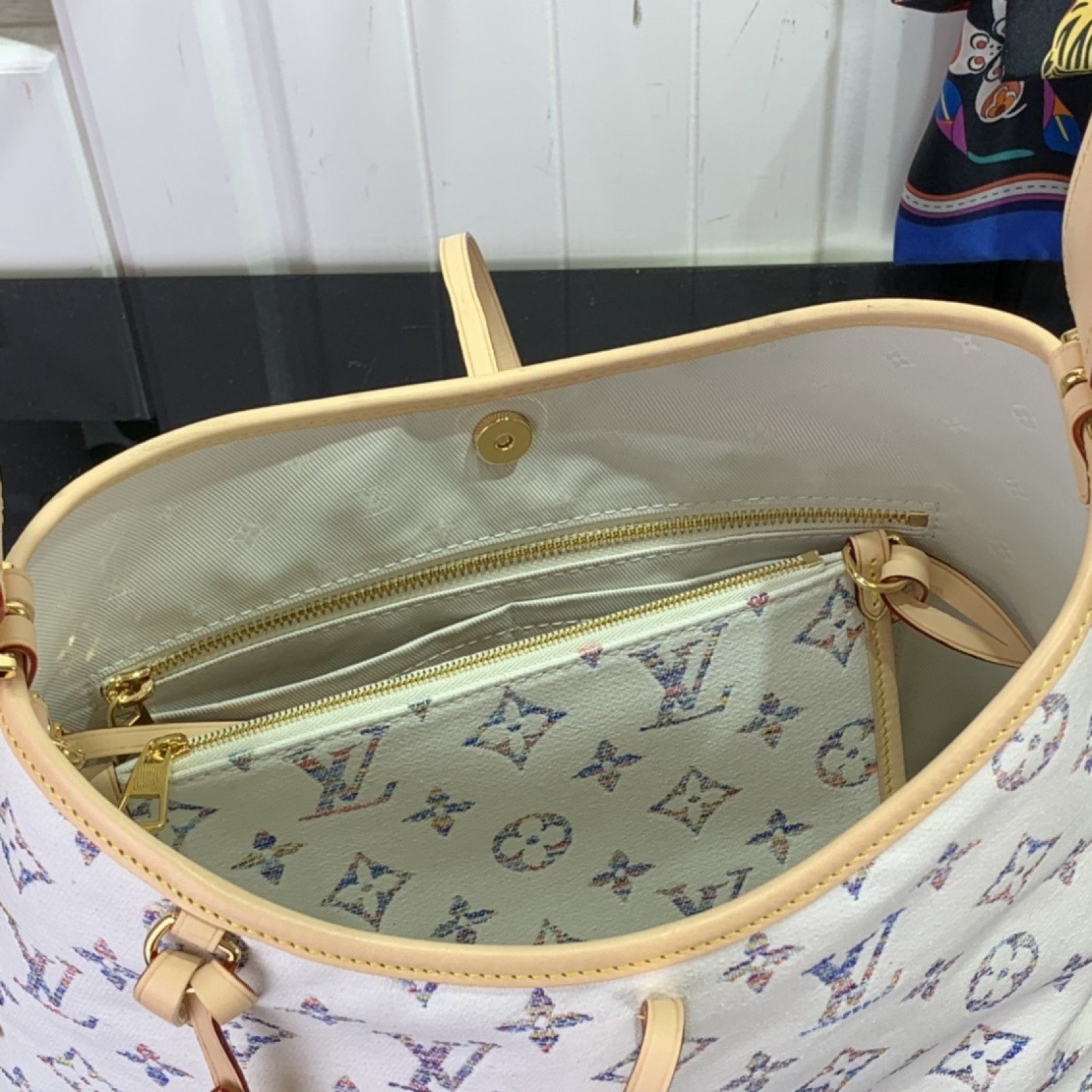 LV carryall m24707