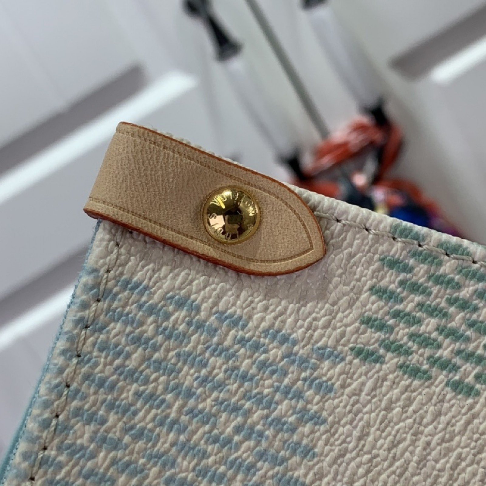 LV onthego mm  n40518A