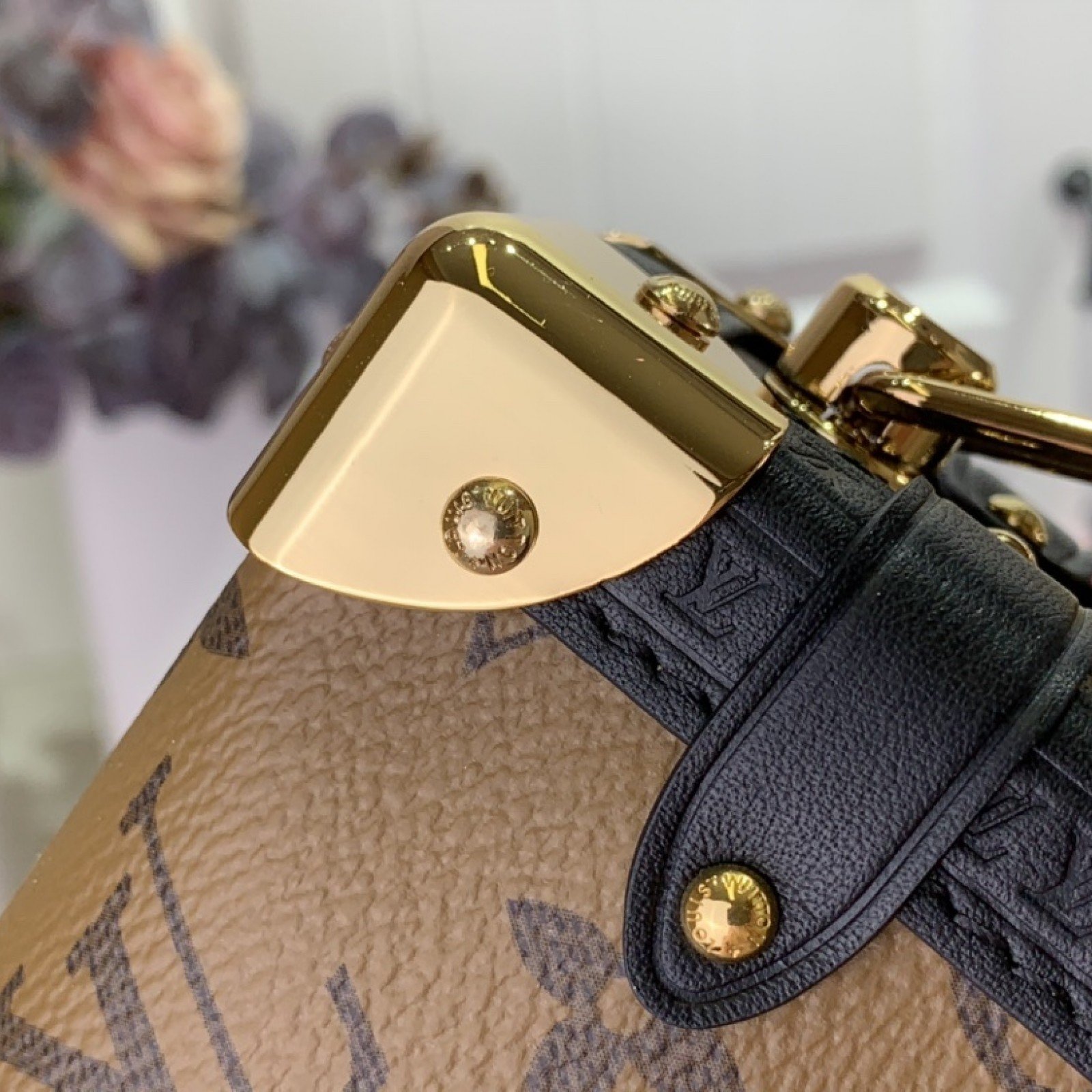 LV side trunk mini M46815