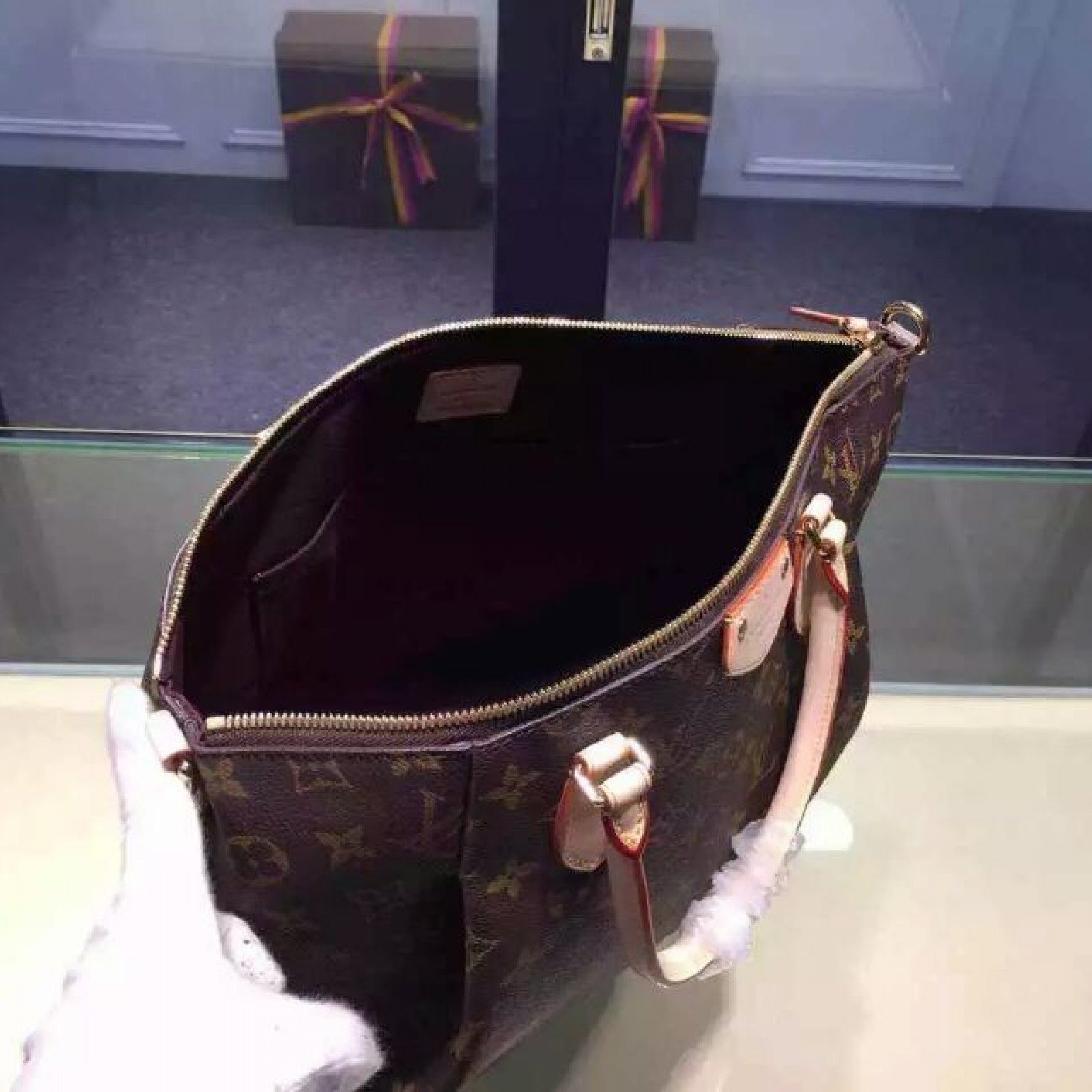 Louis Vuitton LV TURENNE Monogram