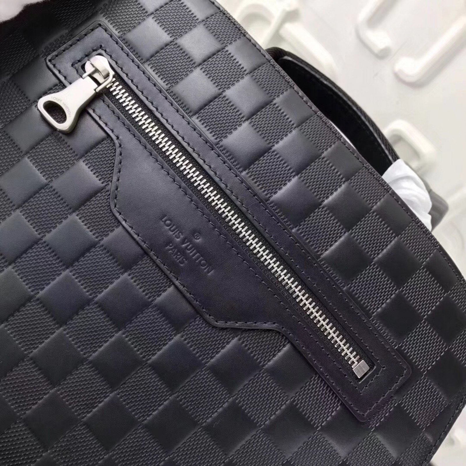 LV AVENUE Backpack N41043