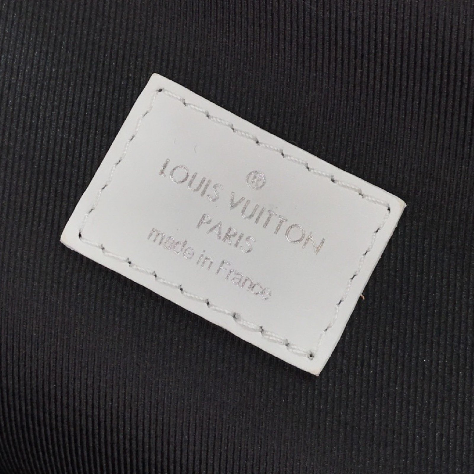 LV AVENUE SLING BAG N40403