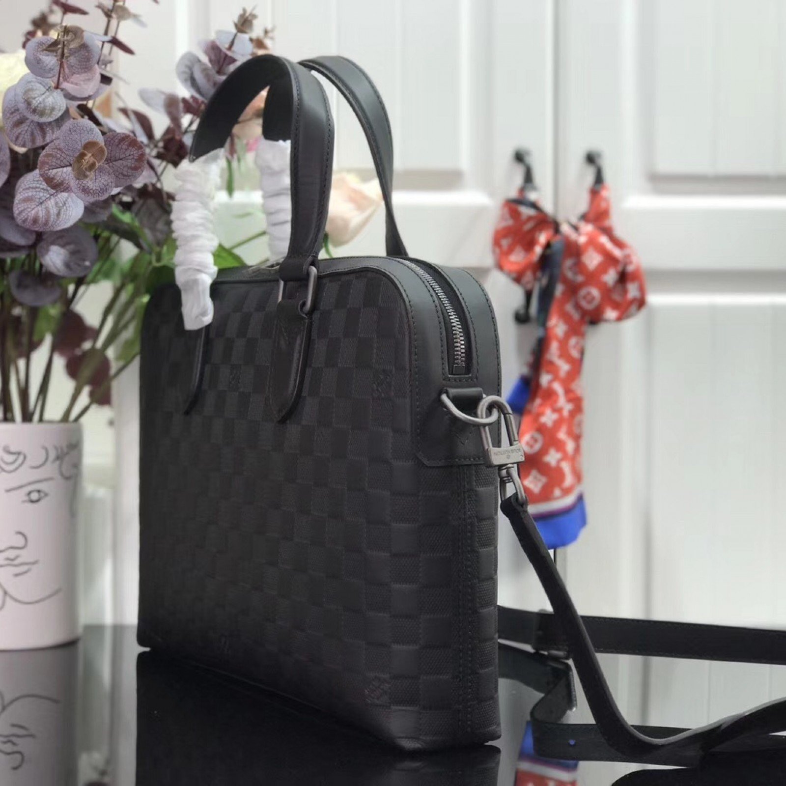 LV BRIEFCASE N41490