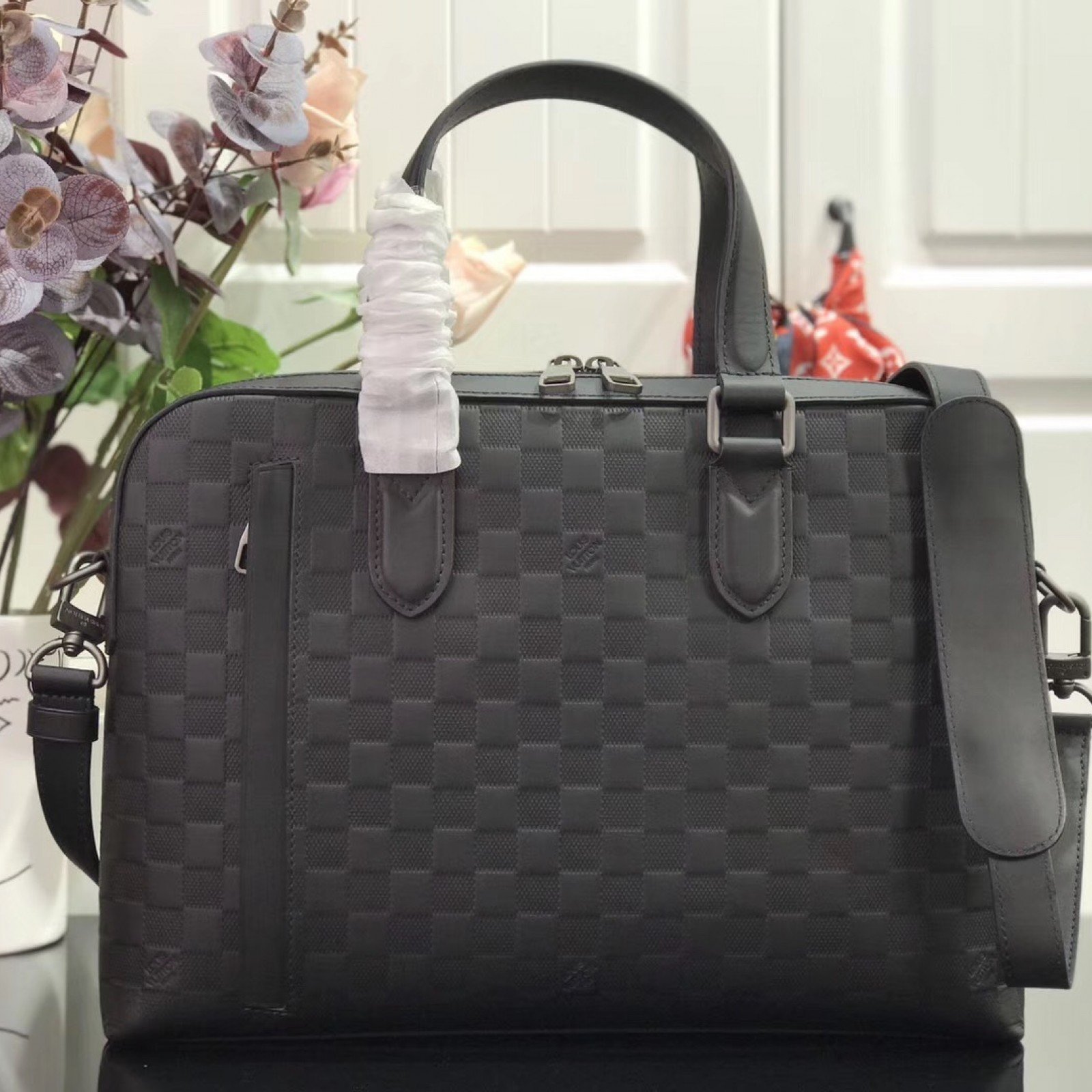 LV BRIEFCASE N41490