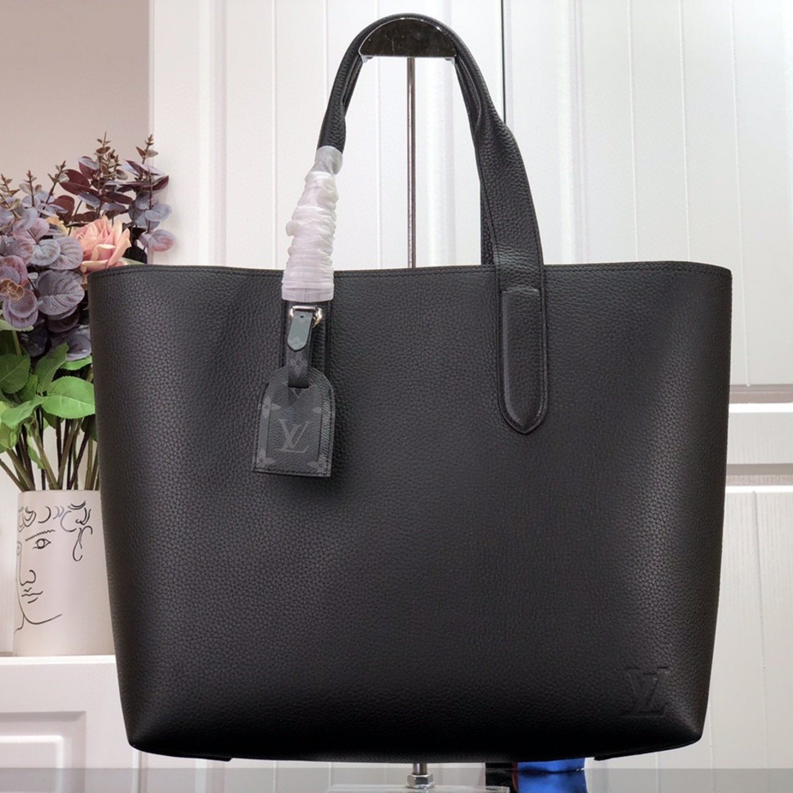 LV CABAS VOYAGE M52817
