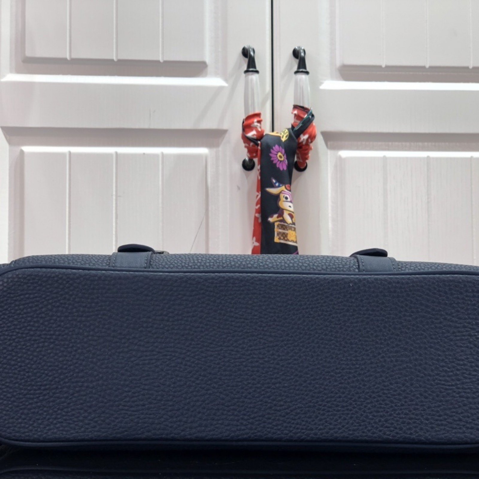 LV CHRISTOPHER MESSENGER M58476