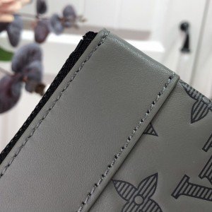 LV Clutch bag M81385
