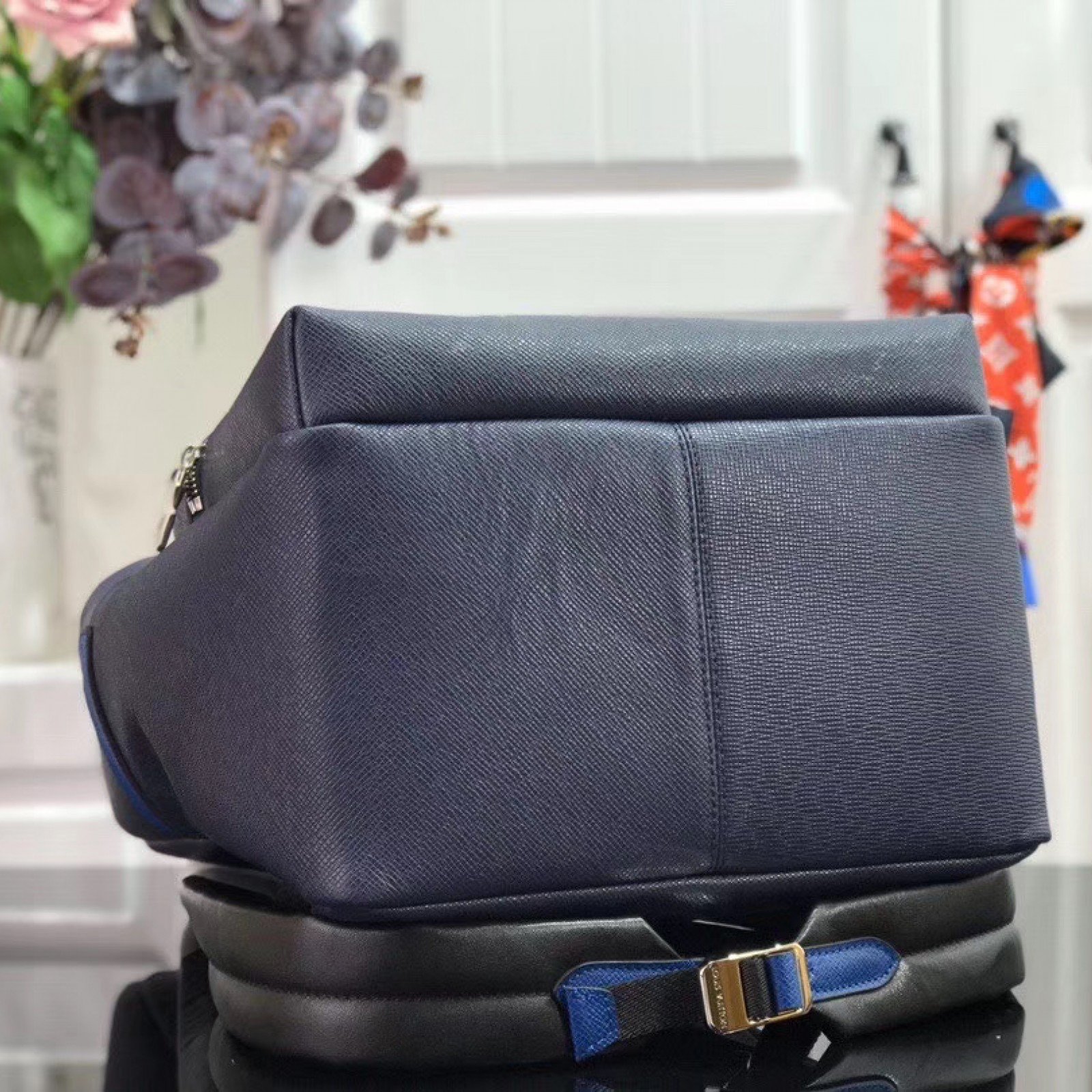 LV DISCOVERY BACKPACK PM M30359