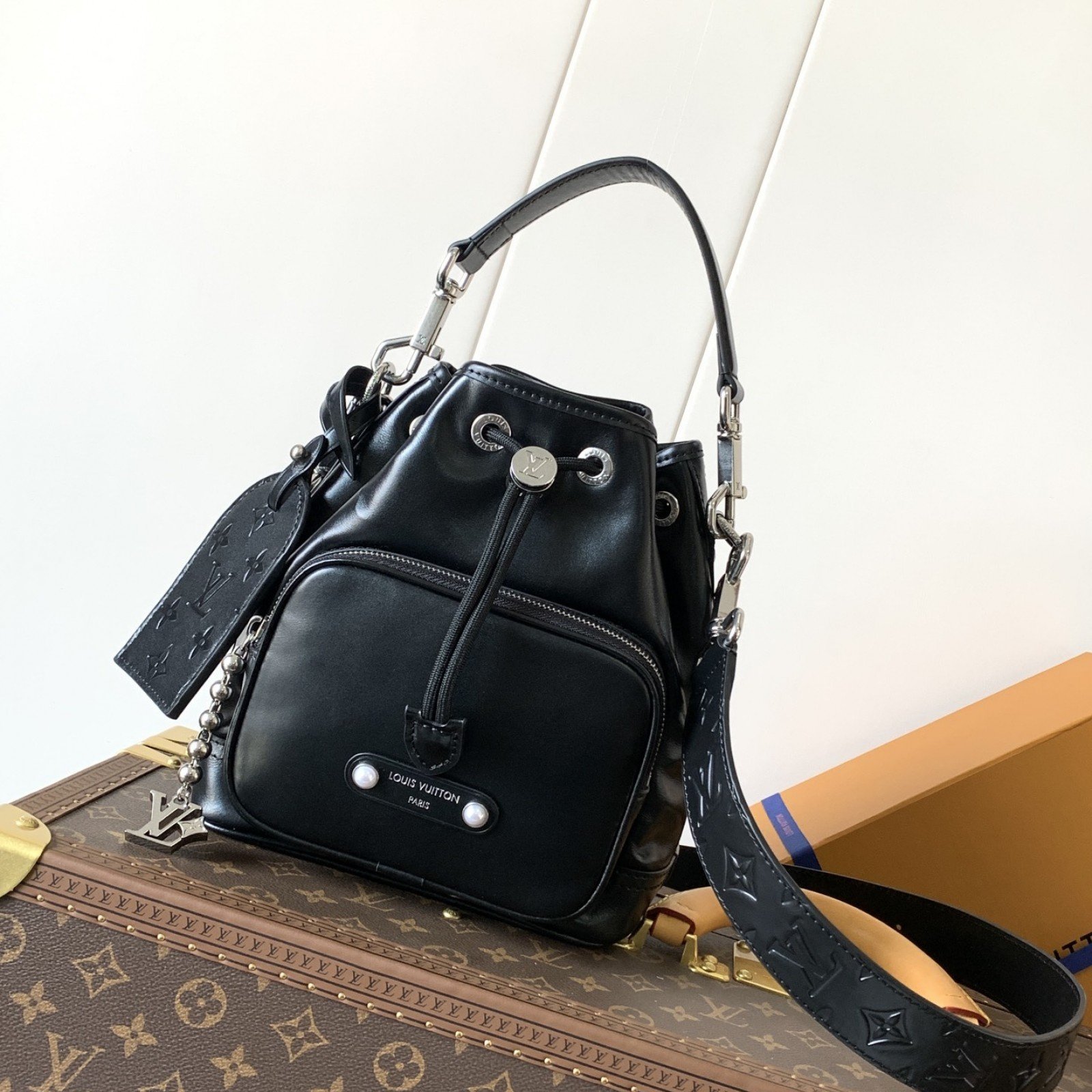LV MEN bag 50817A