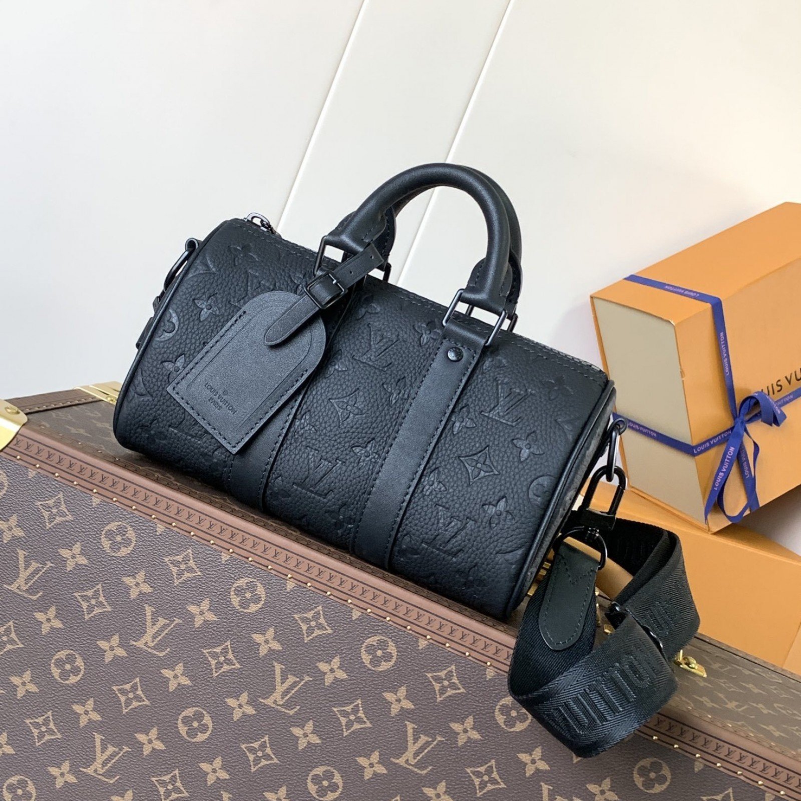 LV MEN bag 50817A