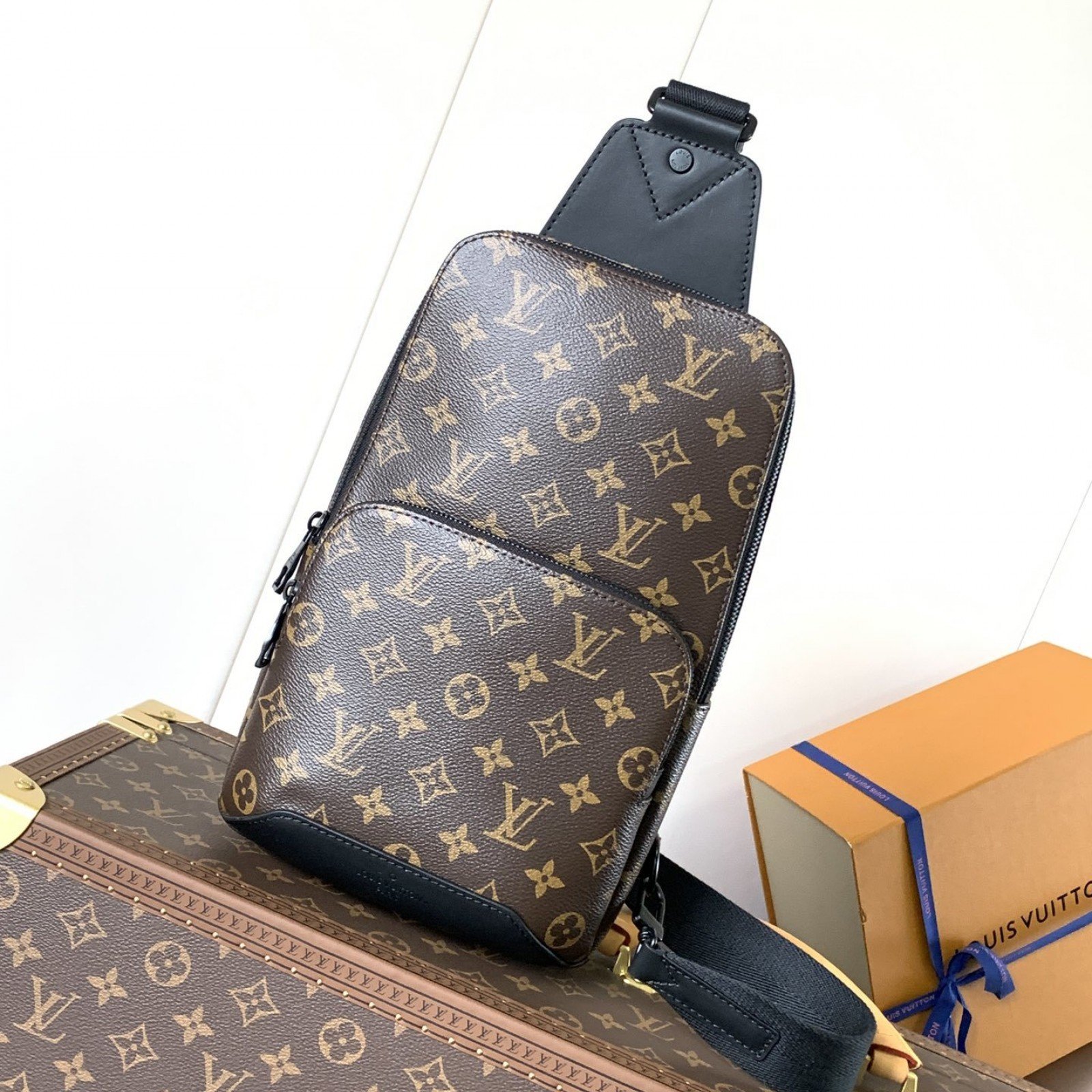 LV MEN bag 50817A