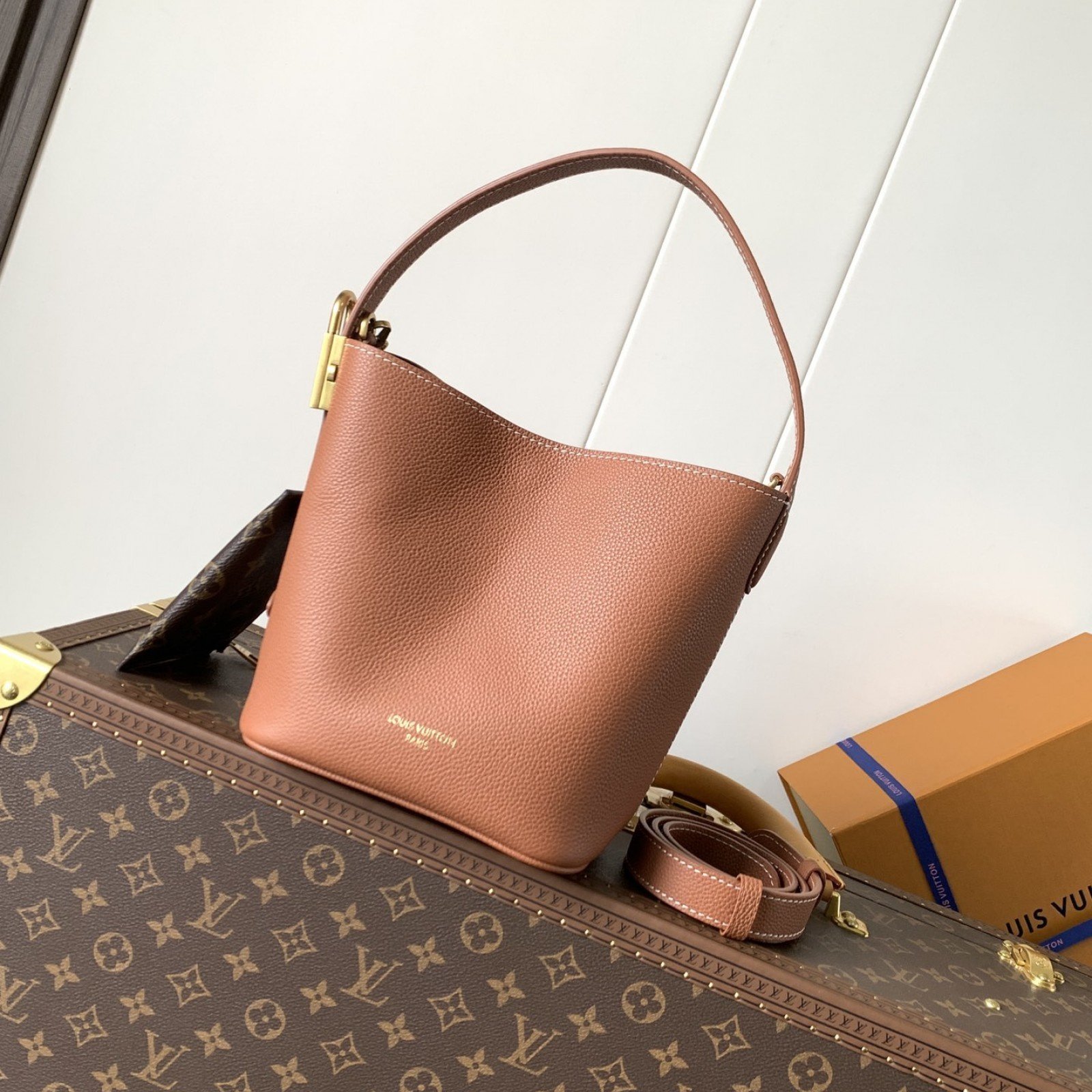 LV MEN bag 50817A
